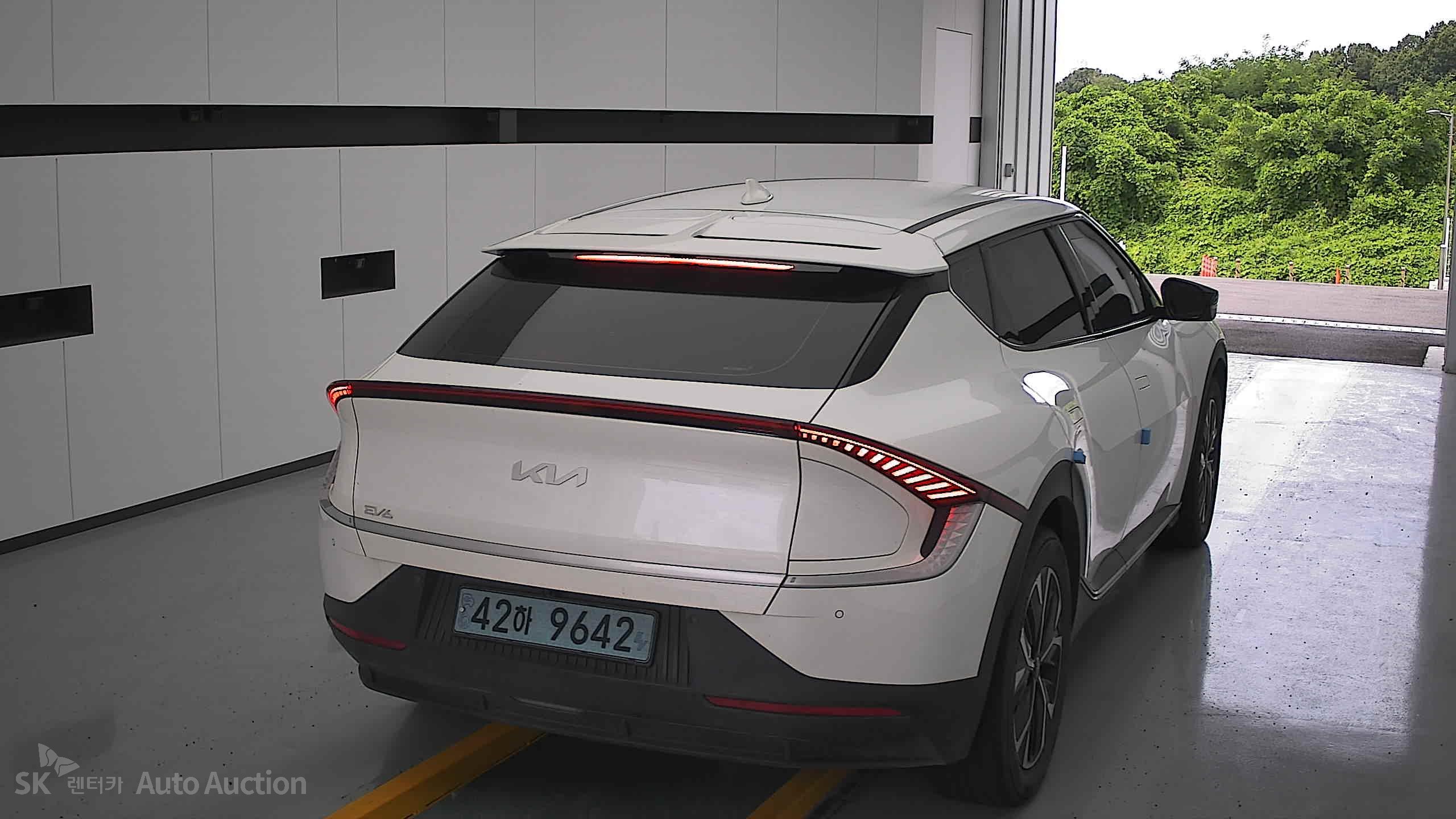 2022 - kia ev6