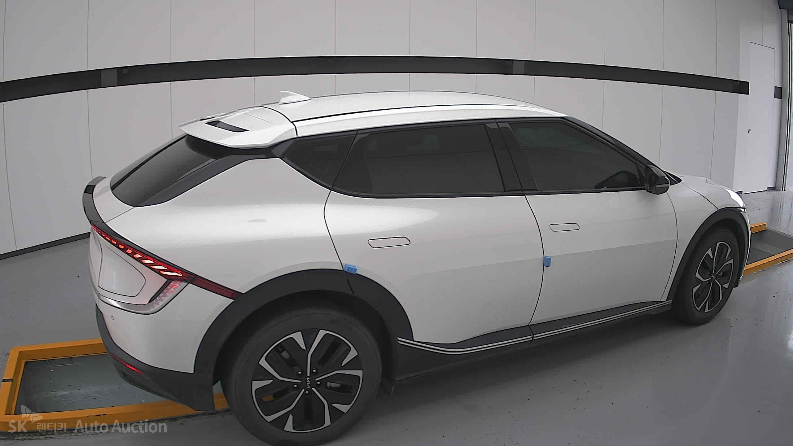 2022 - kia ev6