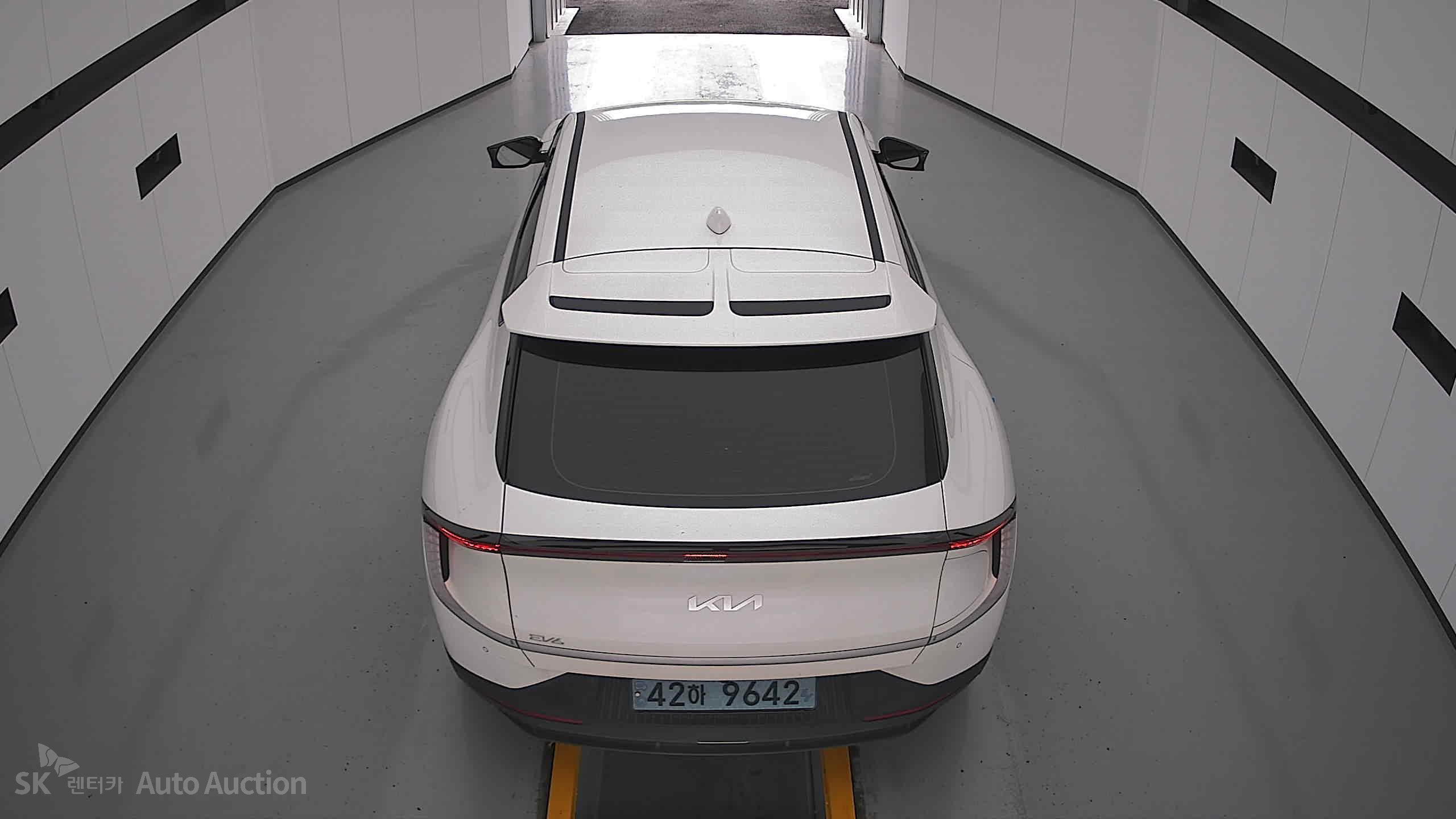 2022 - kia ev6