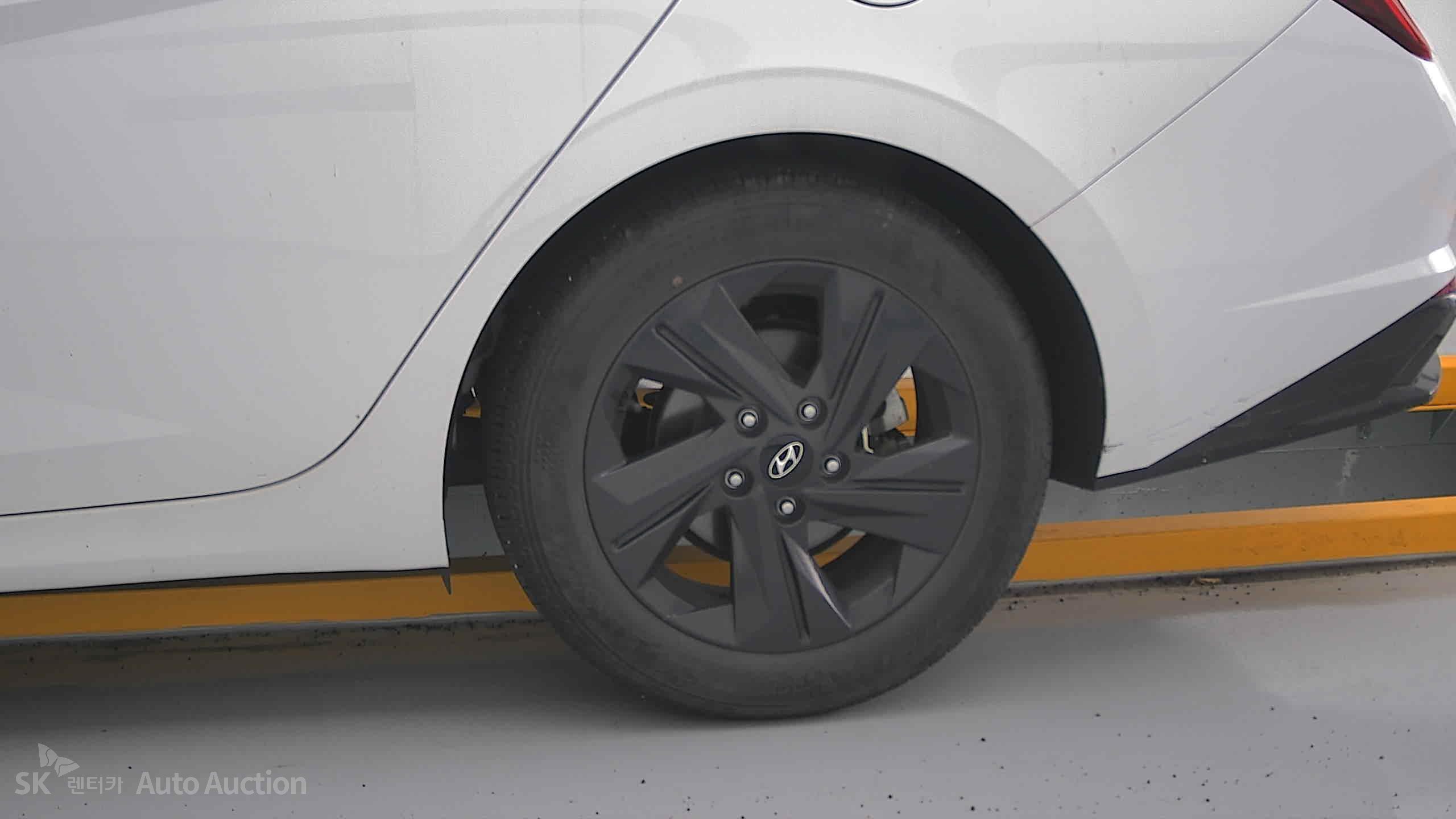 2023 - hyundai avante