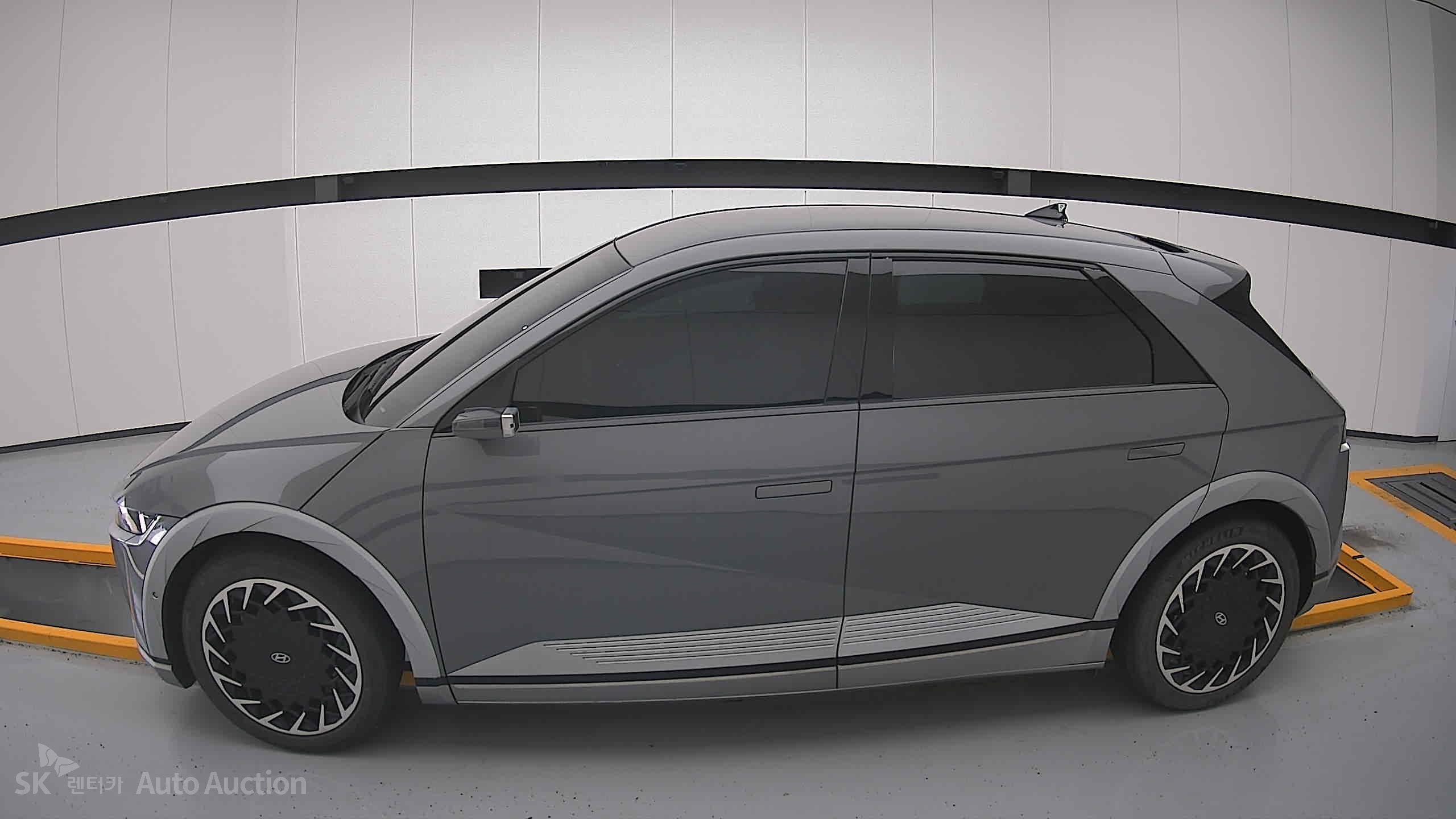 2023 - hyundai ioniq