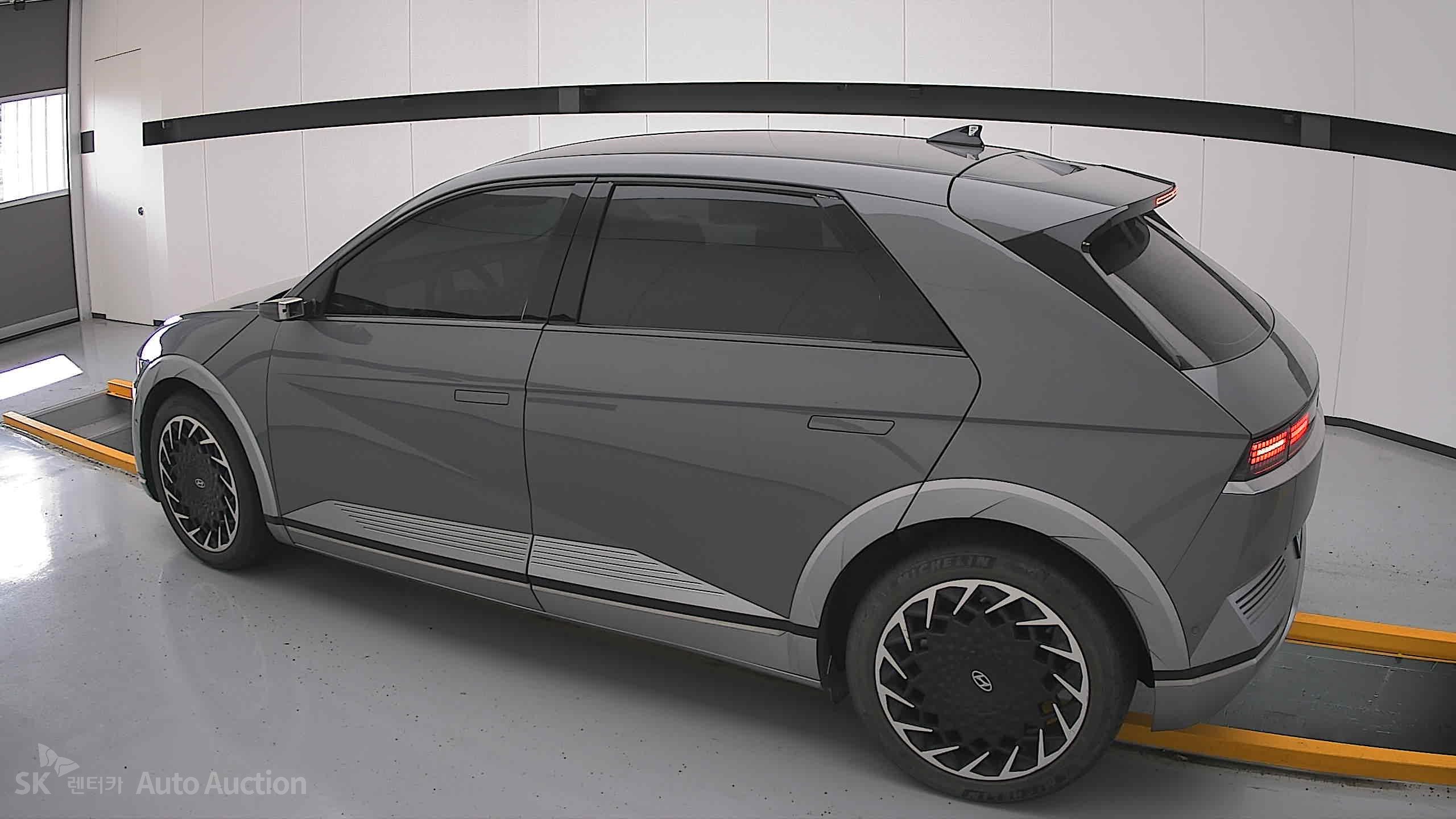 2023 - hyundai ioniq