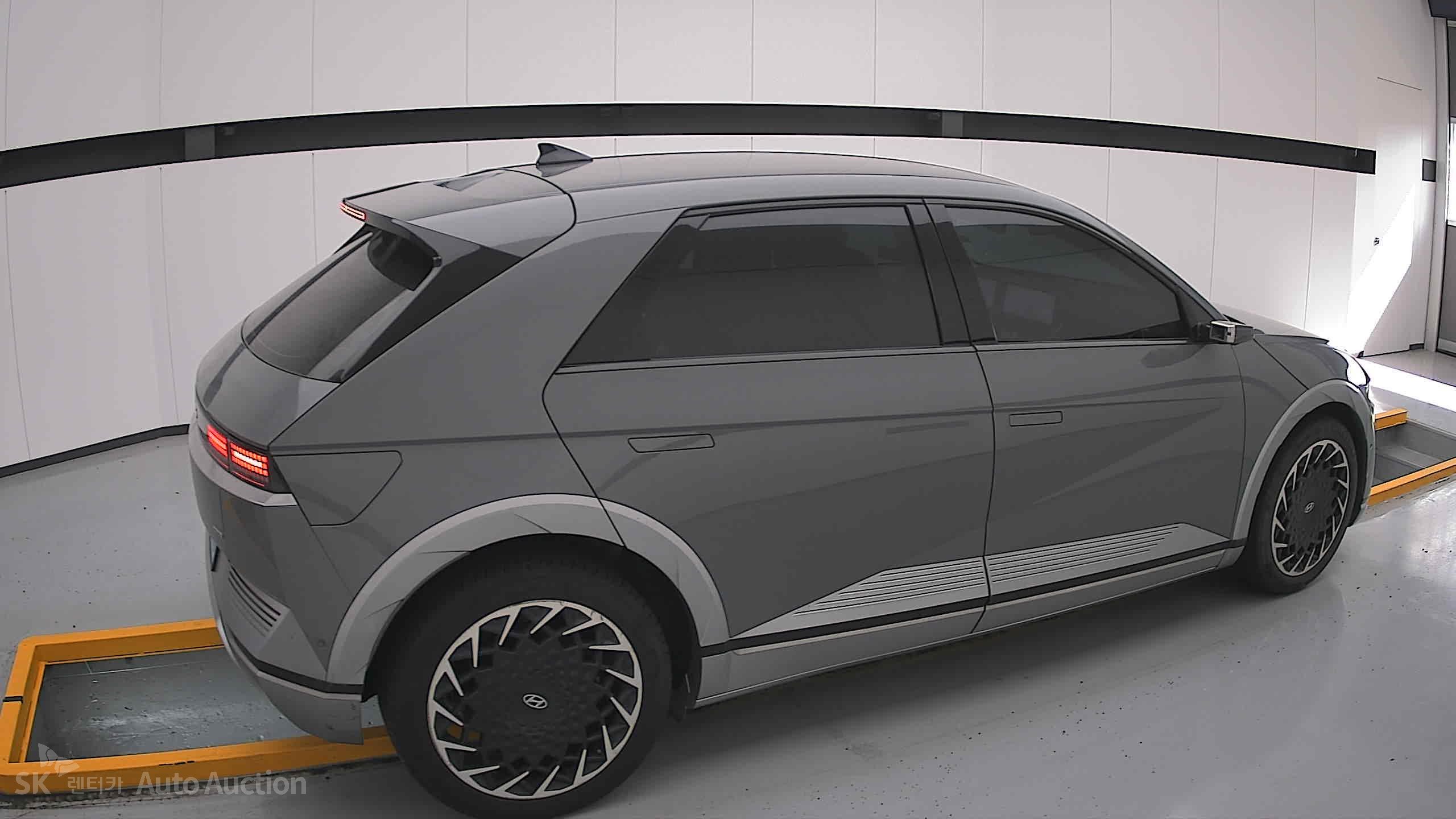 2023 - hyundai ioniq