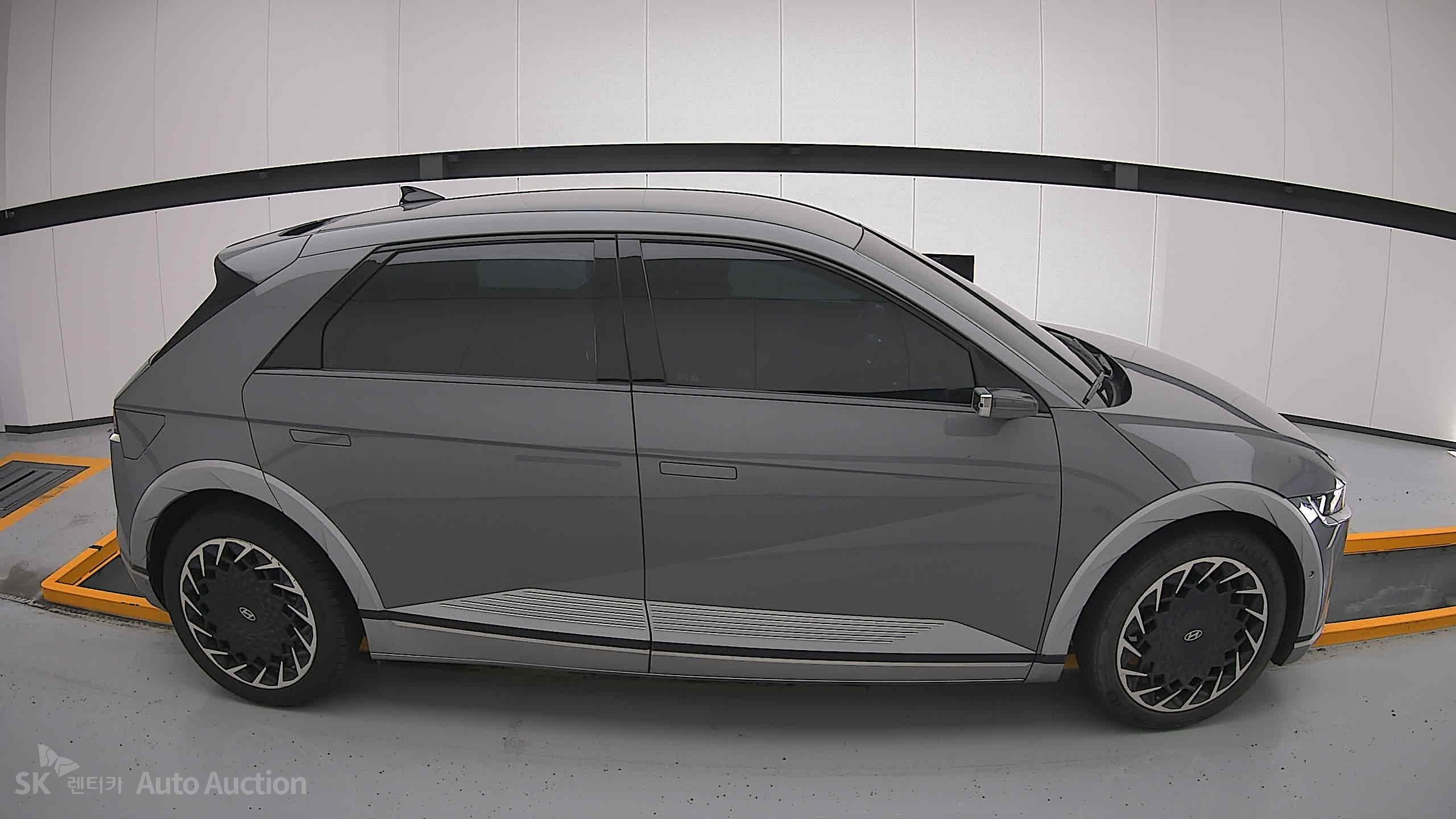 2023 - hyundai ioniq