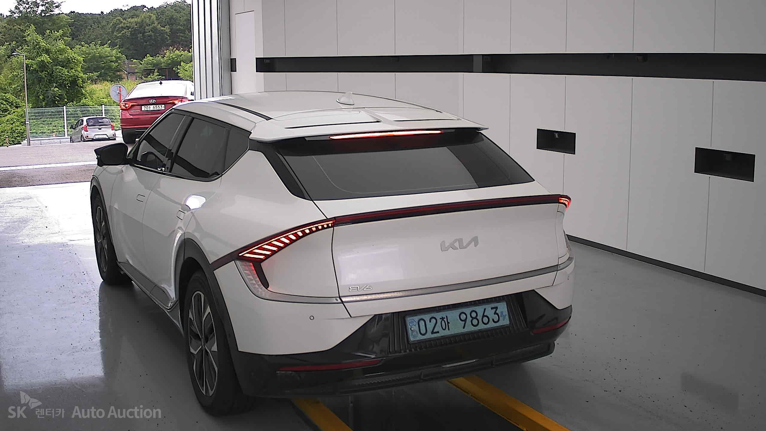 2022 - kia ev6