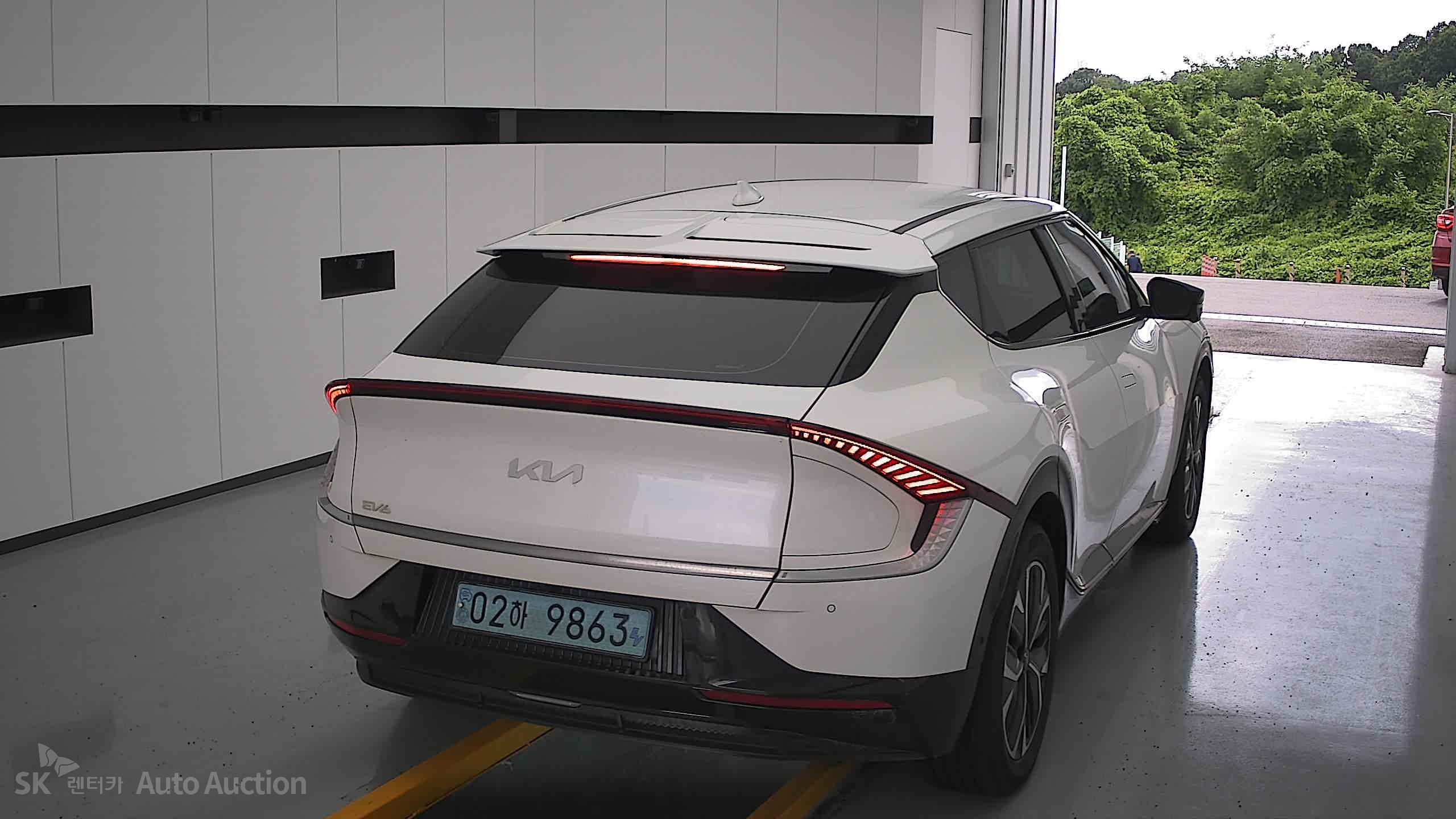 2022 - kia ev6