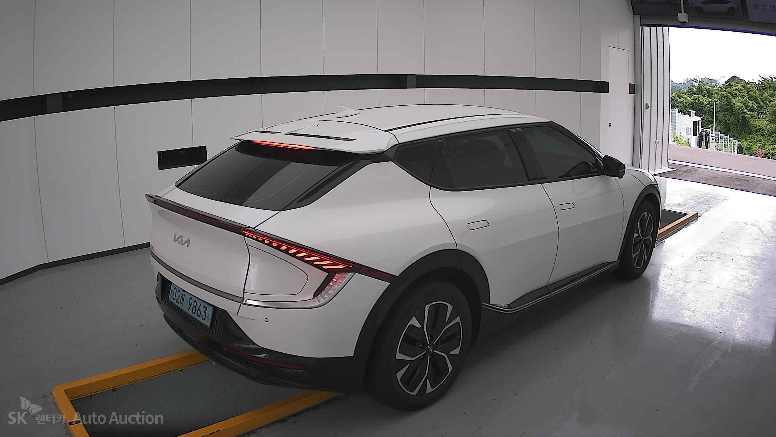 2022 - kia ev6