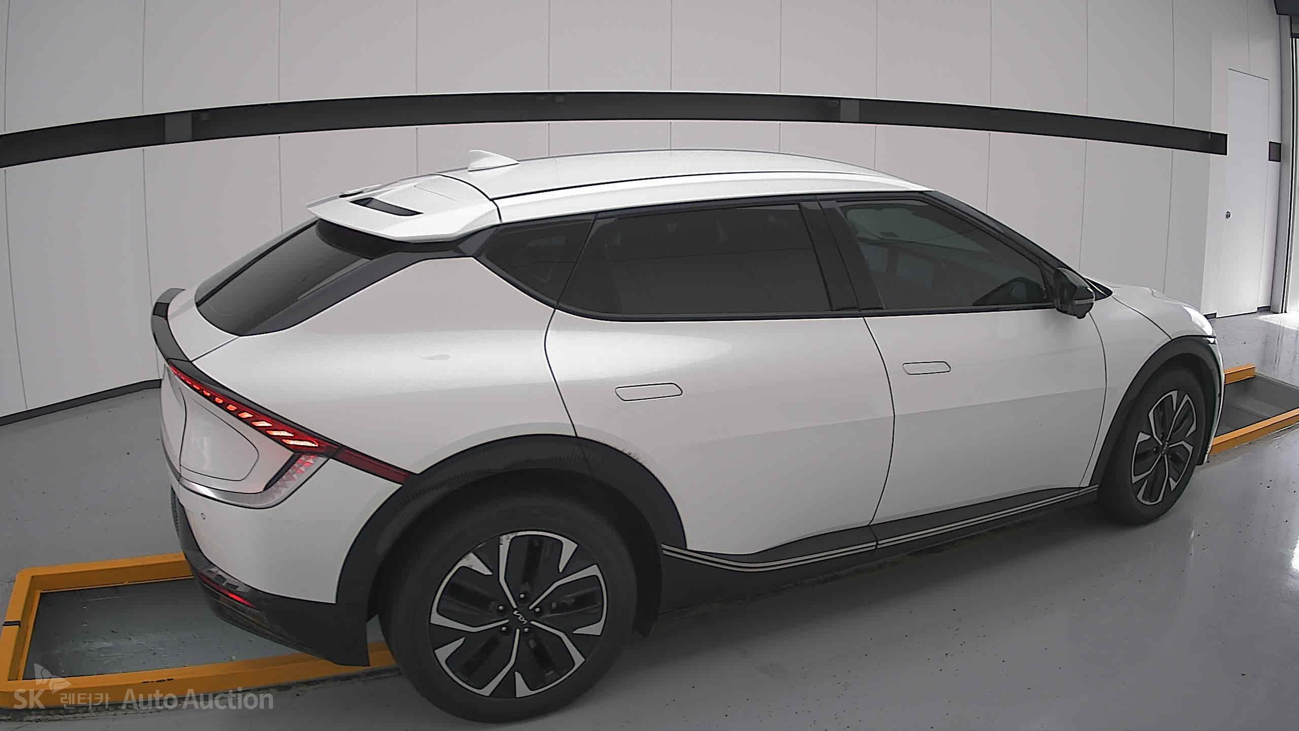 2022 - kia ev6