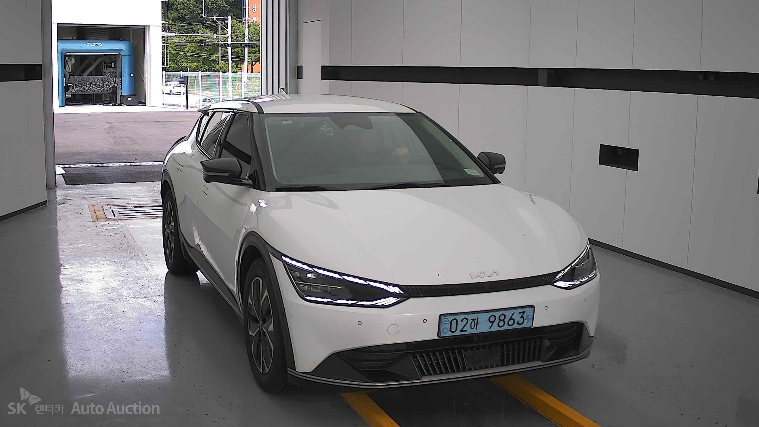 2022 - kia ev6