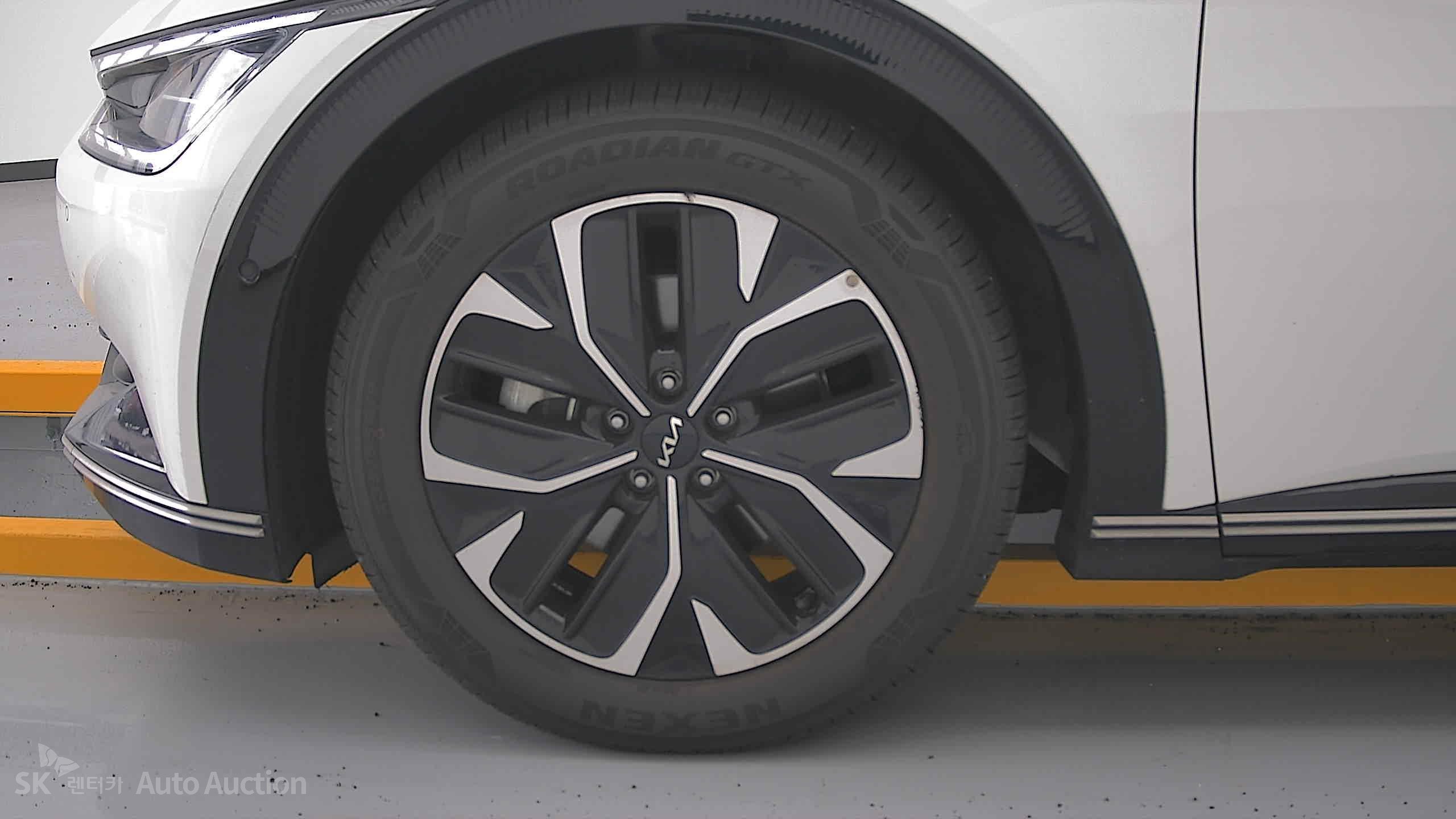 2022 - kia ev6