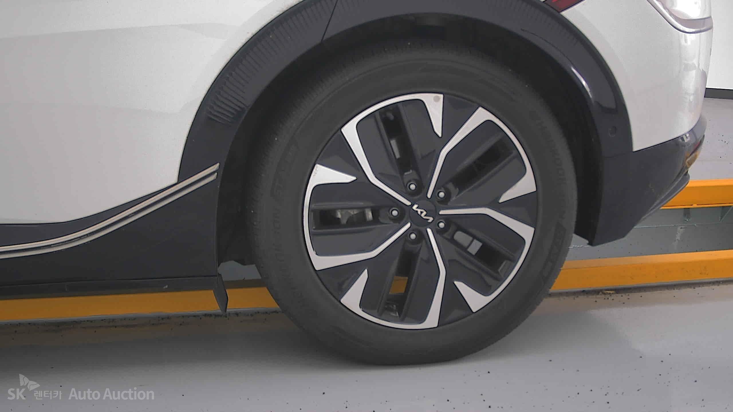 2022 - kia ev6