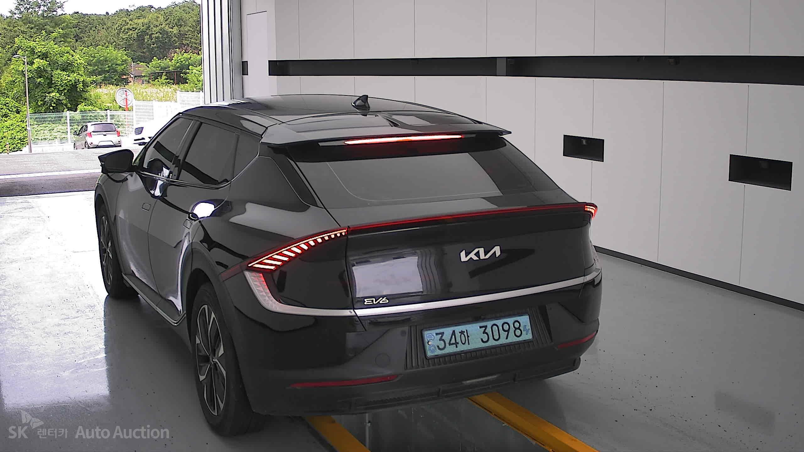 2022 - kia ev6