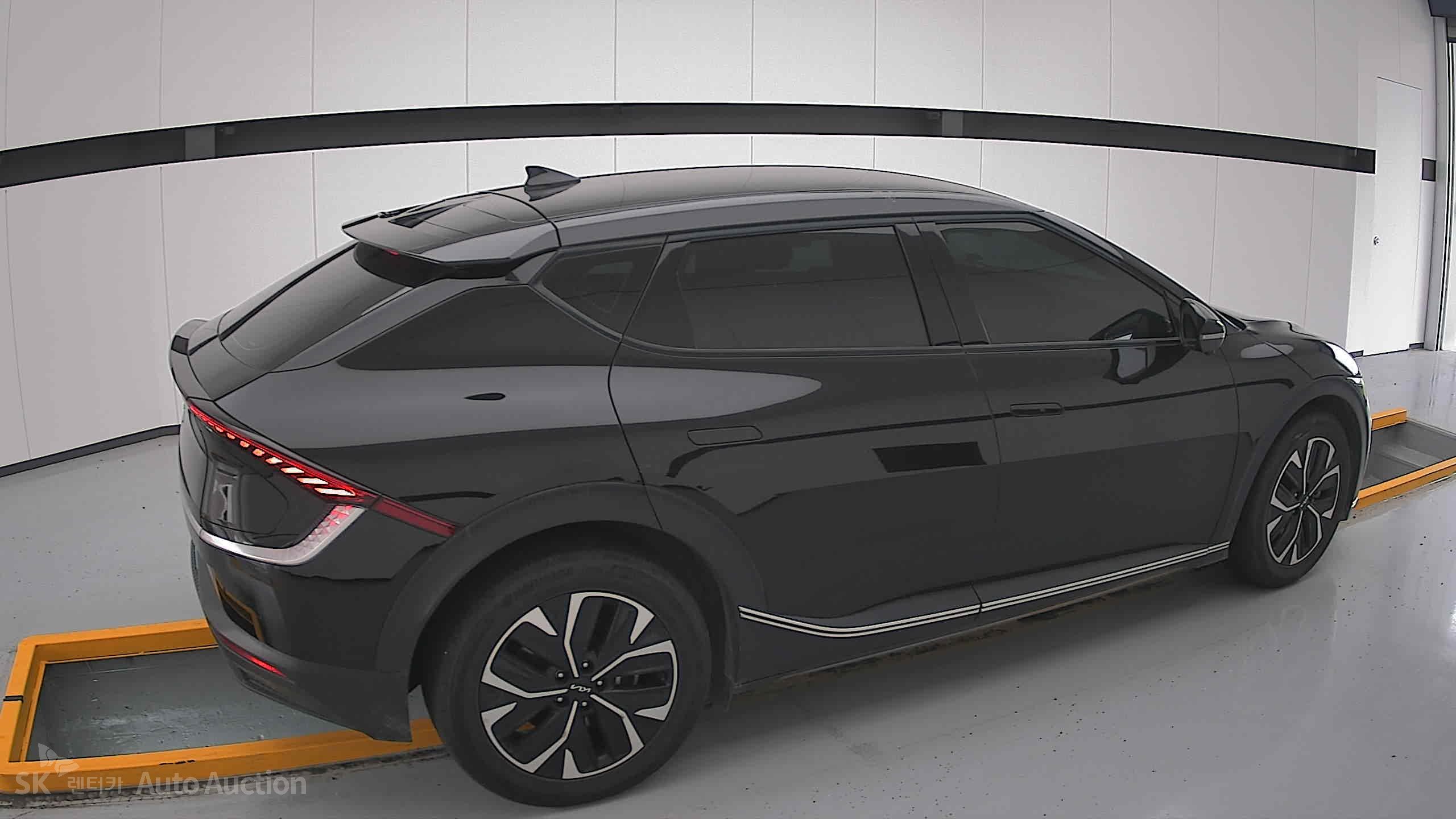 2022 - kia ev6