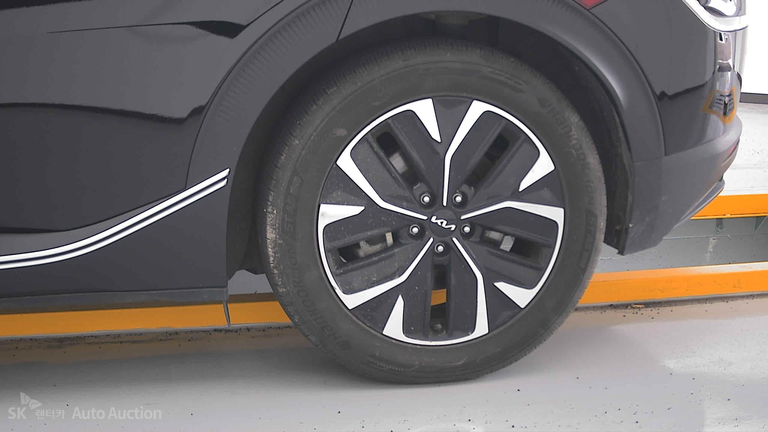 2022 - kia ev6