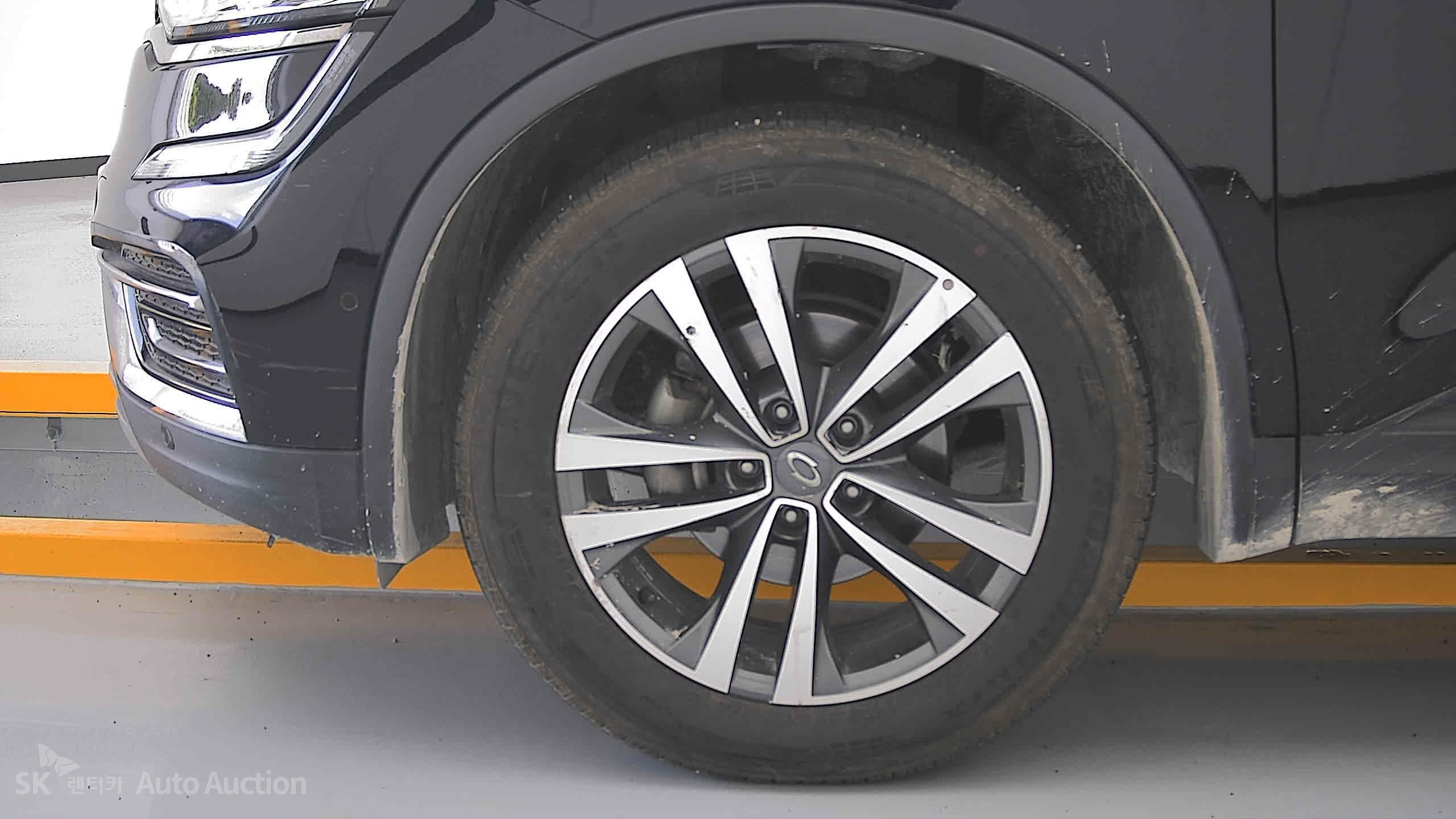 Renault Samsung Qm6 2021 — صورة 17