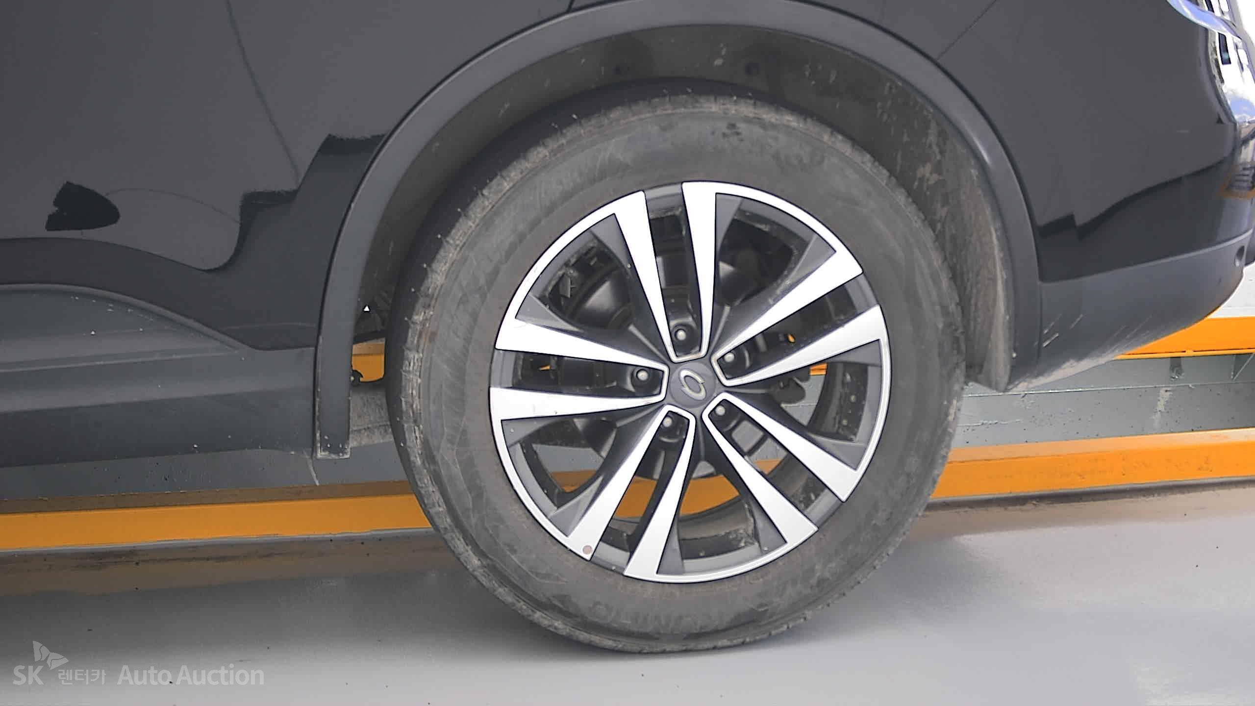 Renault Samsung Qm6 2021 — صورة 18