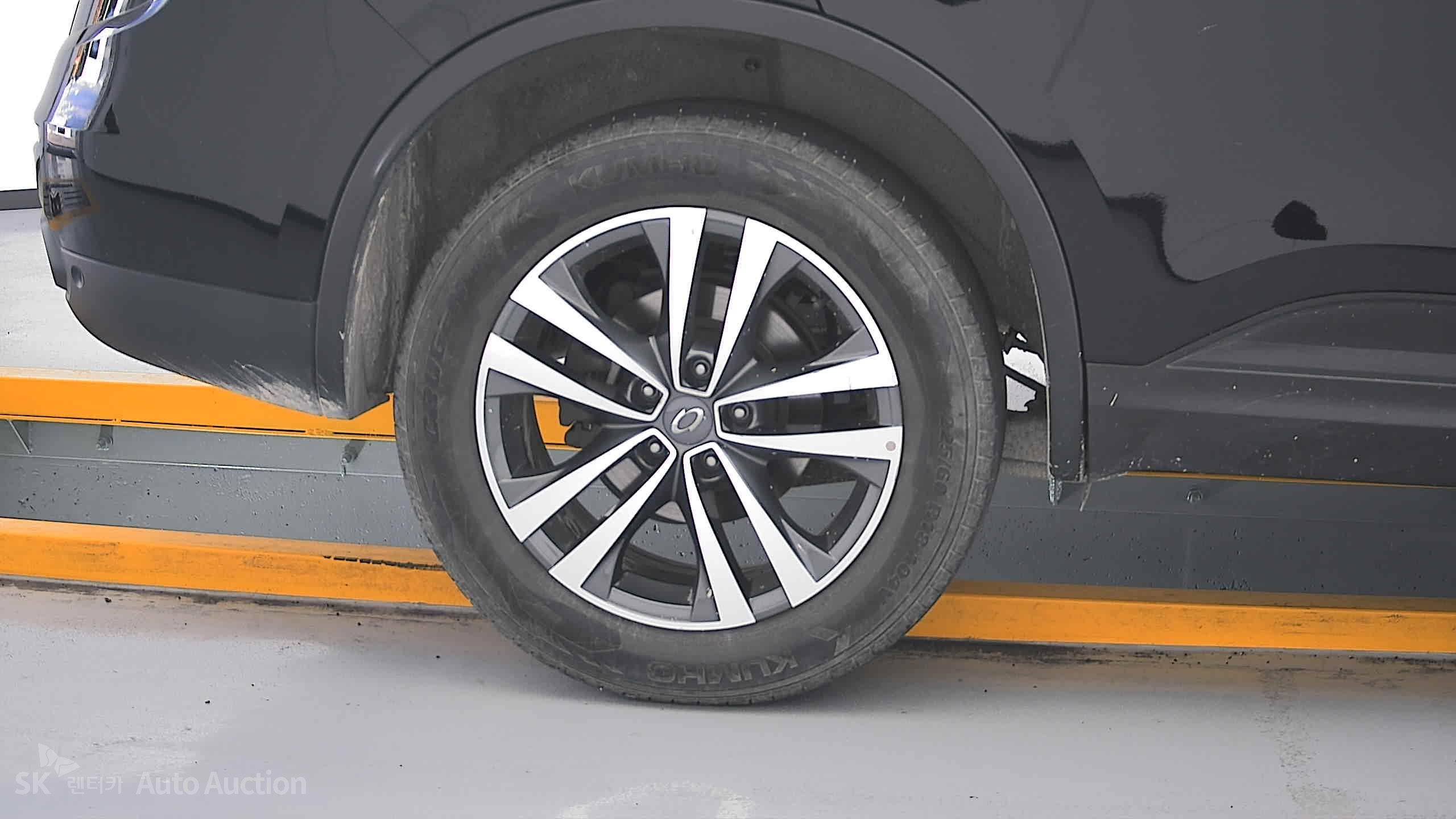 Renault Samsung Qm6 2021 — صورة 19