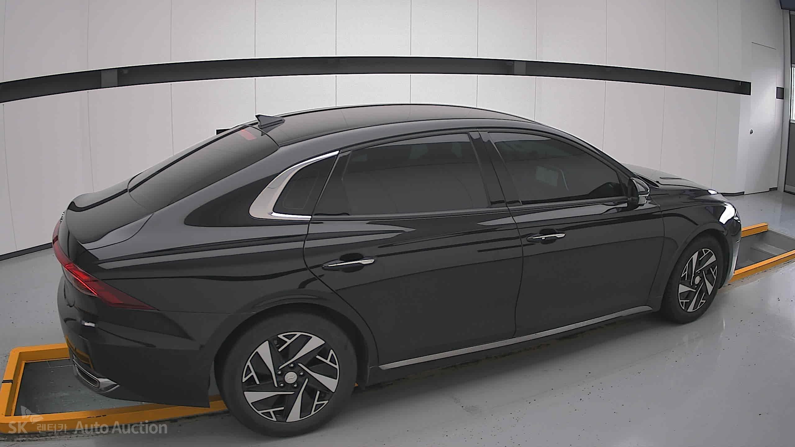 2022 - hyundai grandeur
