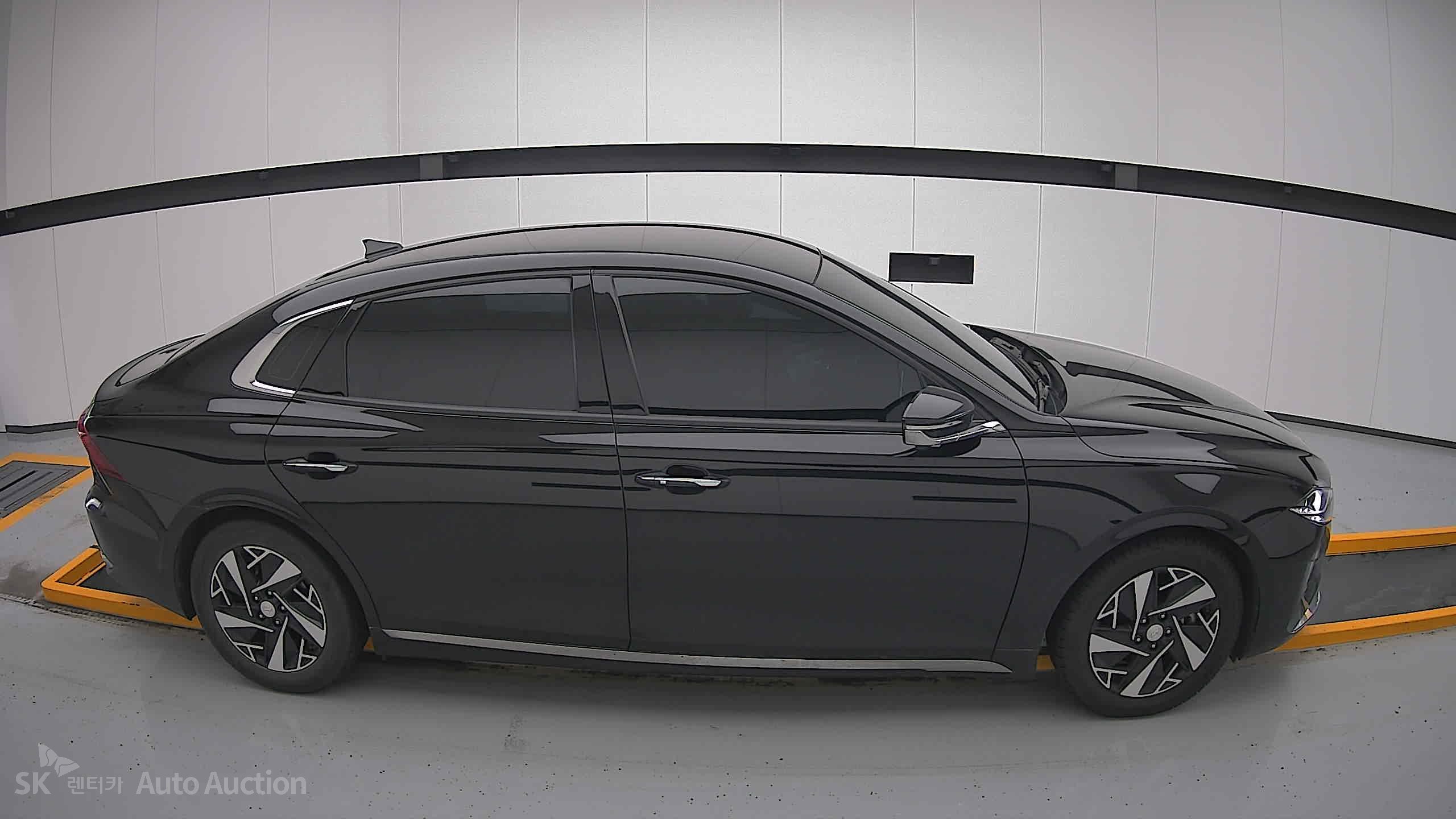 2022 - hyundai grandeur