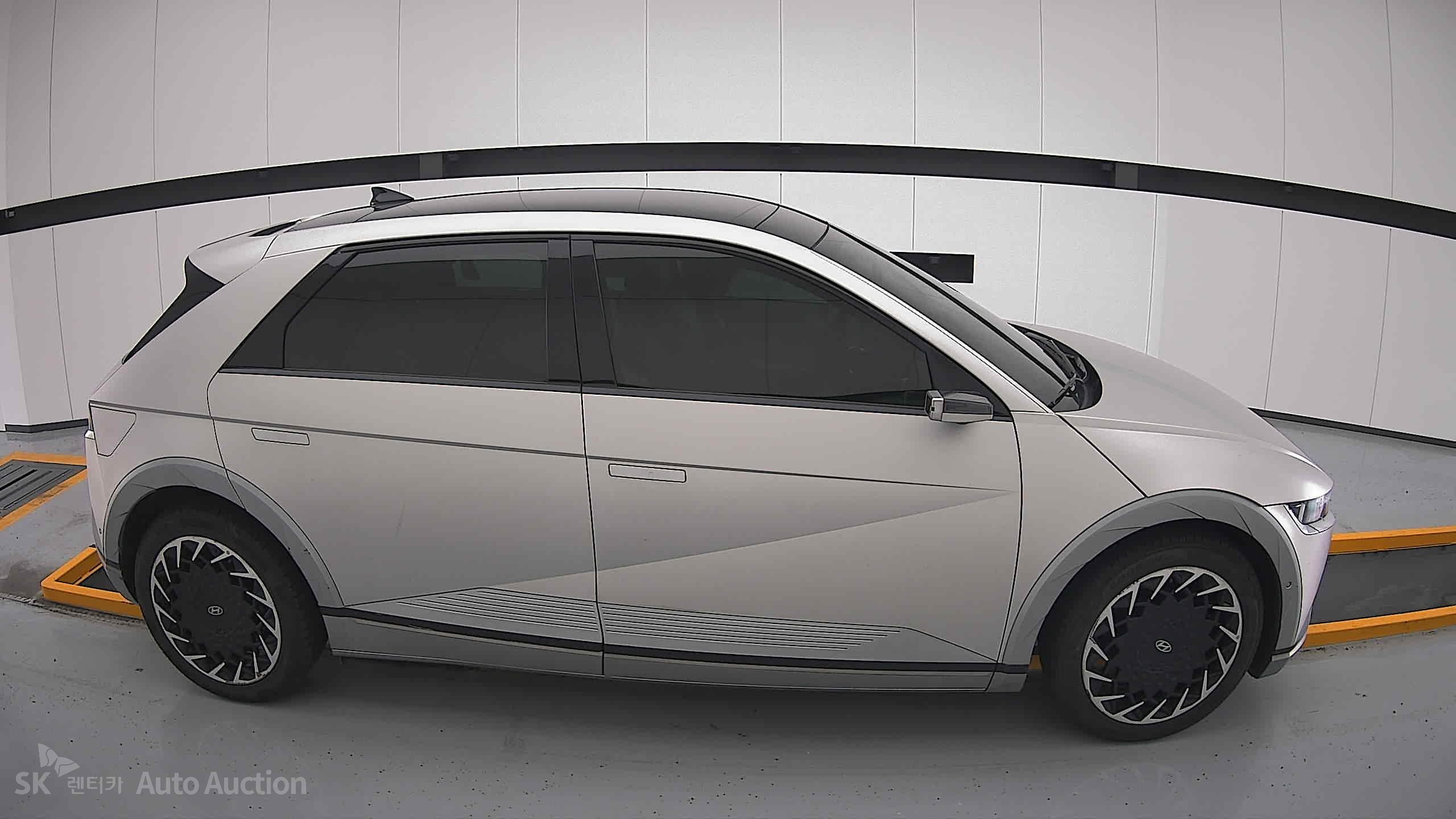 2023 - hyundai ioniq