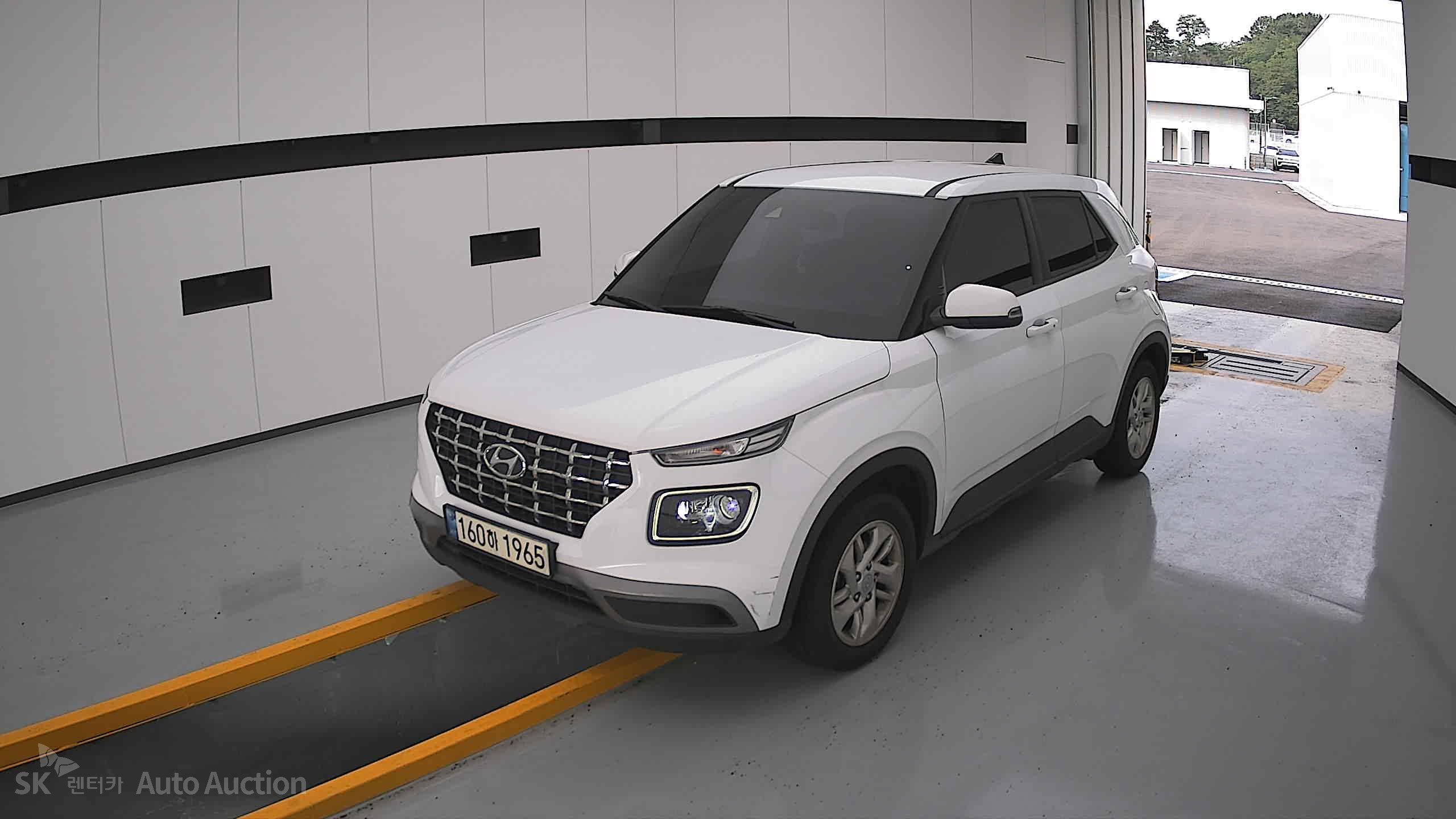 2021 - hyundai venue