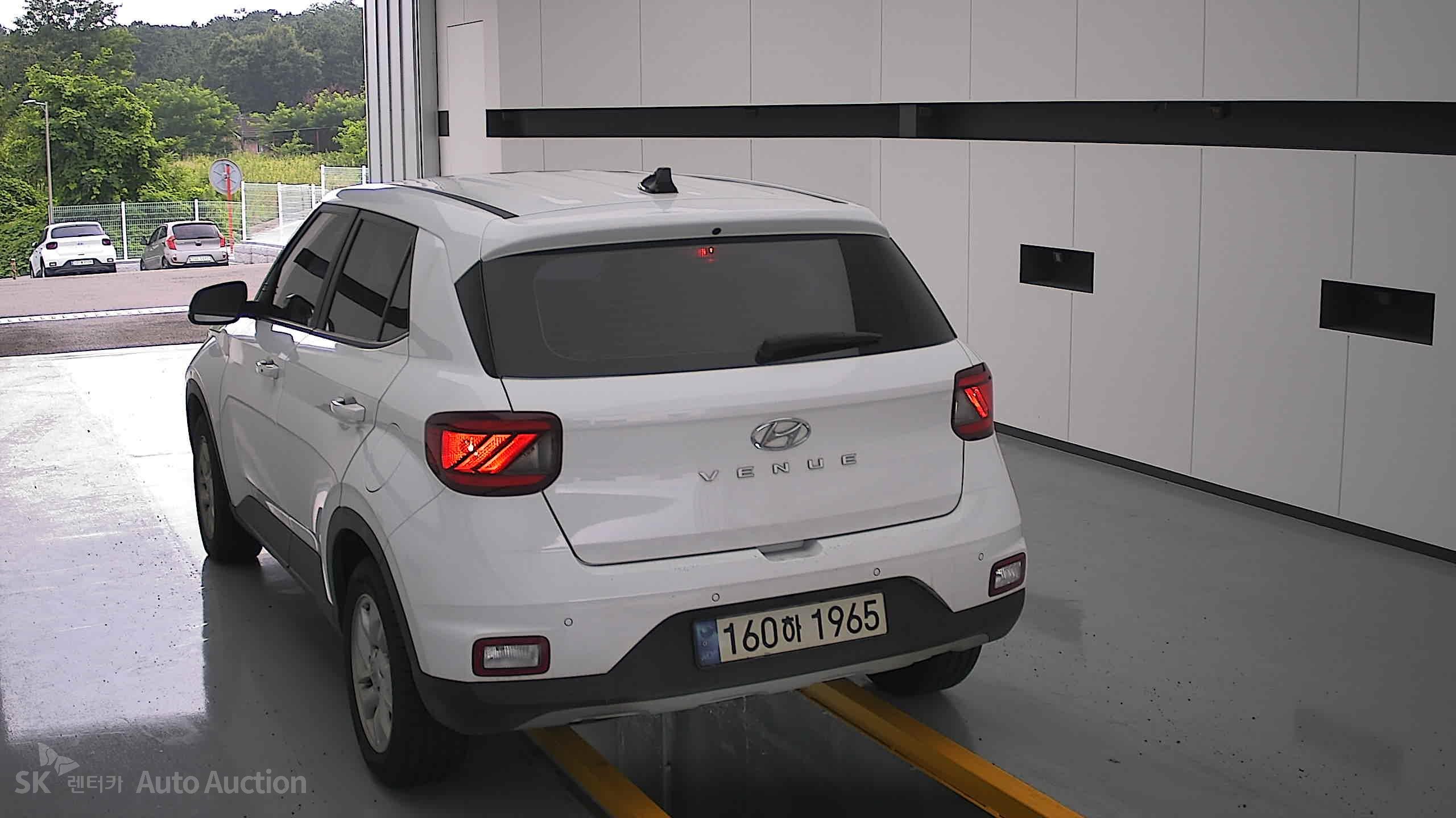 2021 - hyundai venue