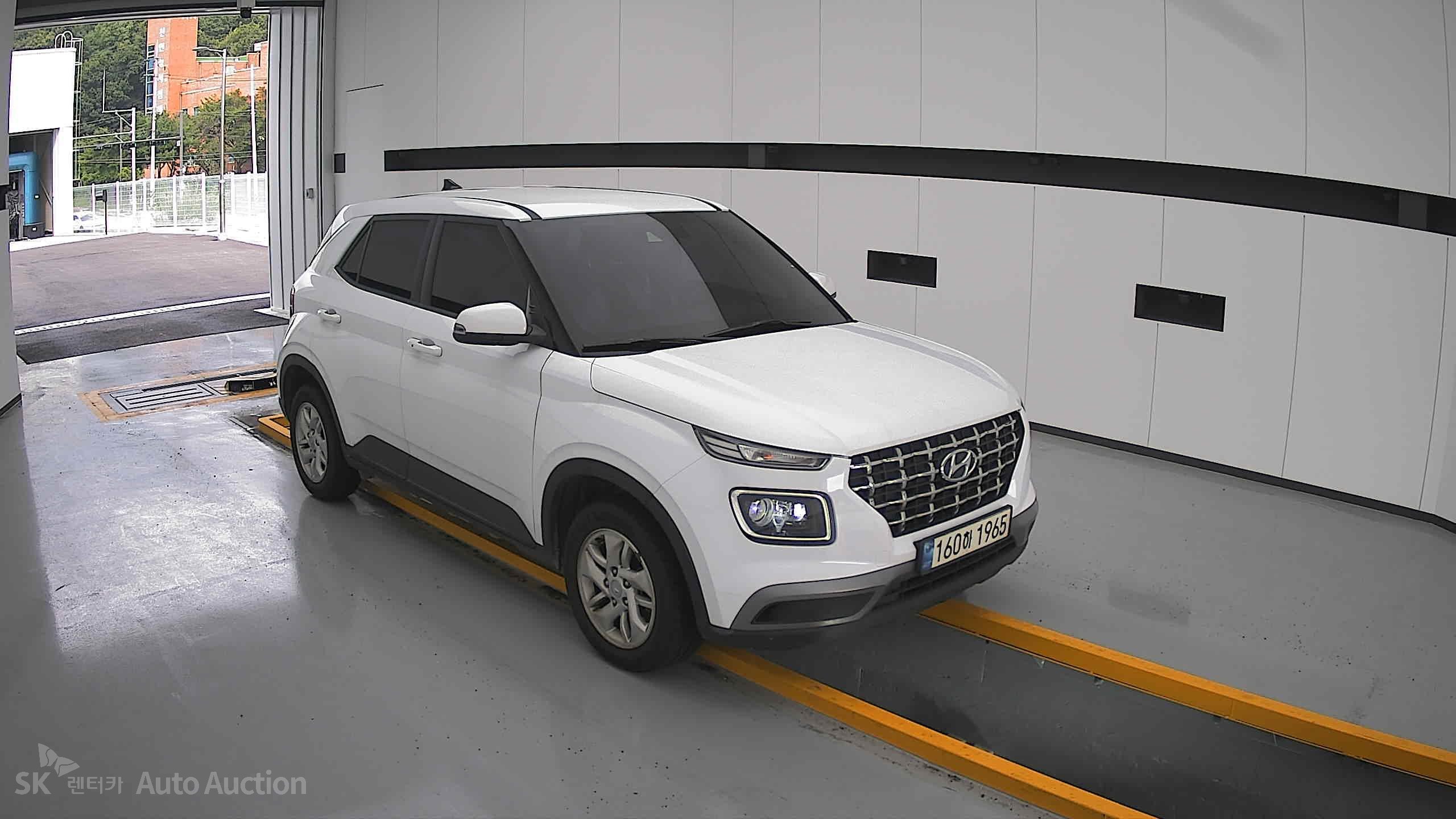 2021 - hyundai venue