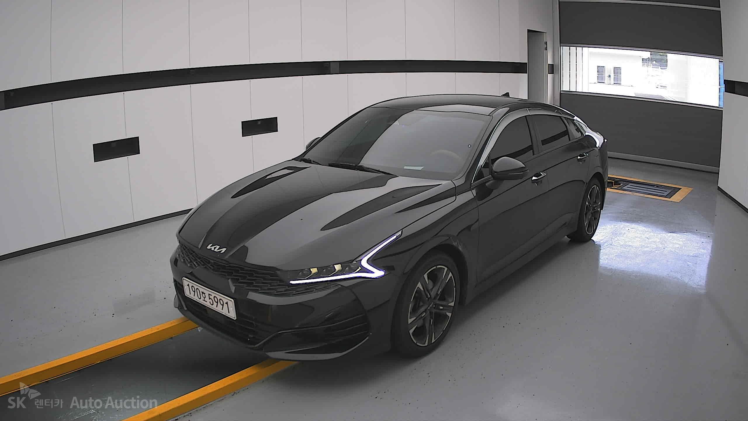 2022 - kia k5