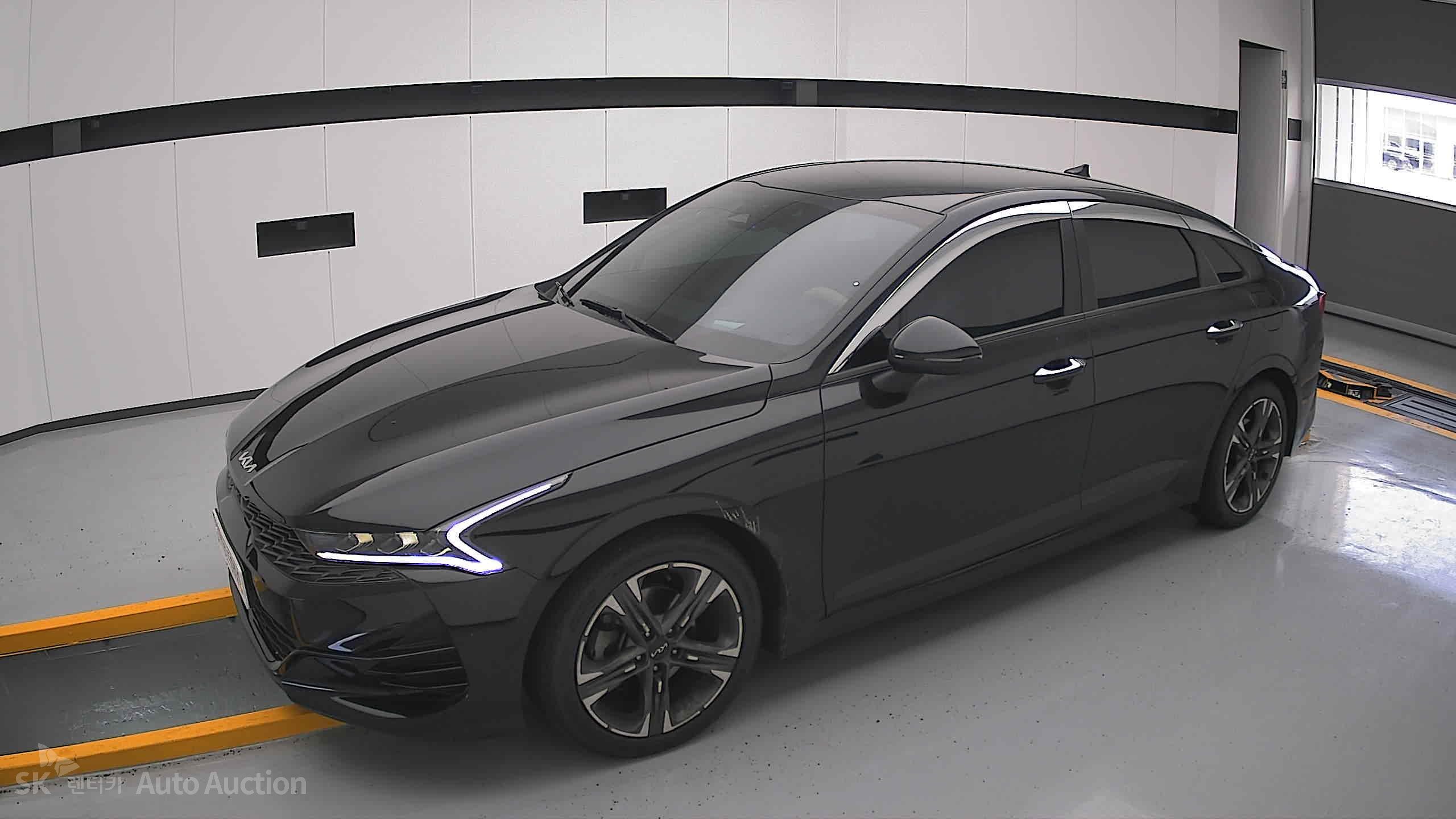 2022 - kia k5
