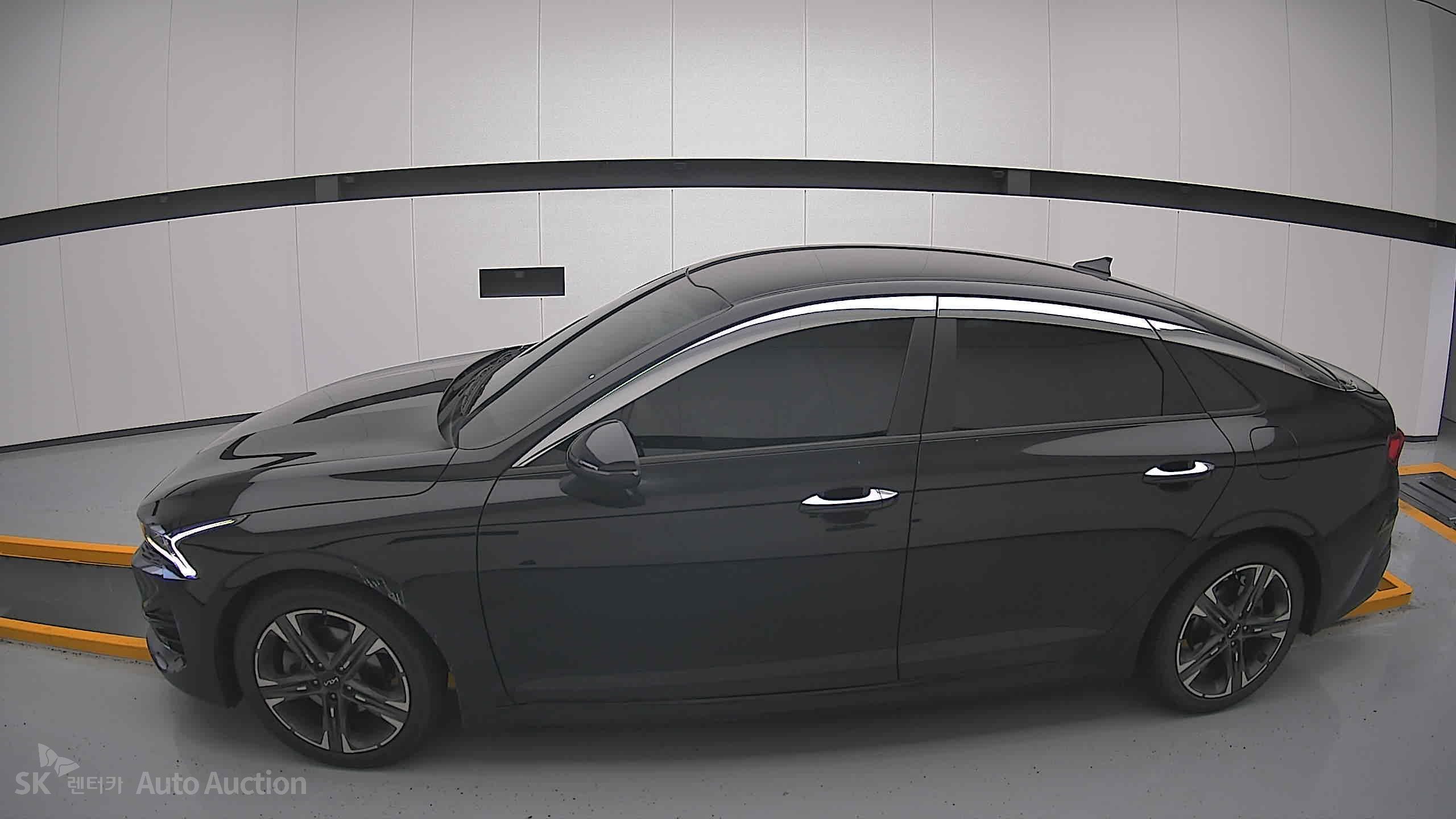 2022 - kia k5