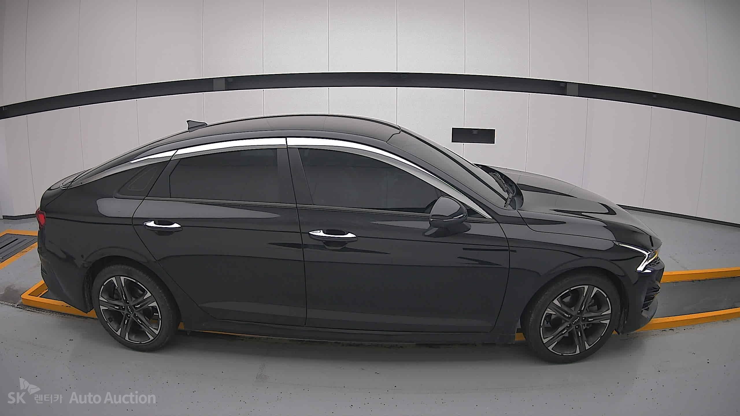 2022 - kia k5