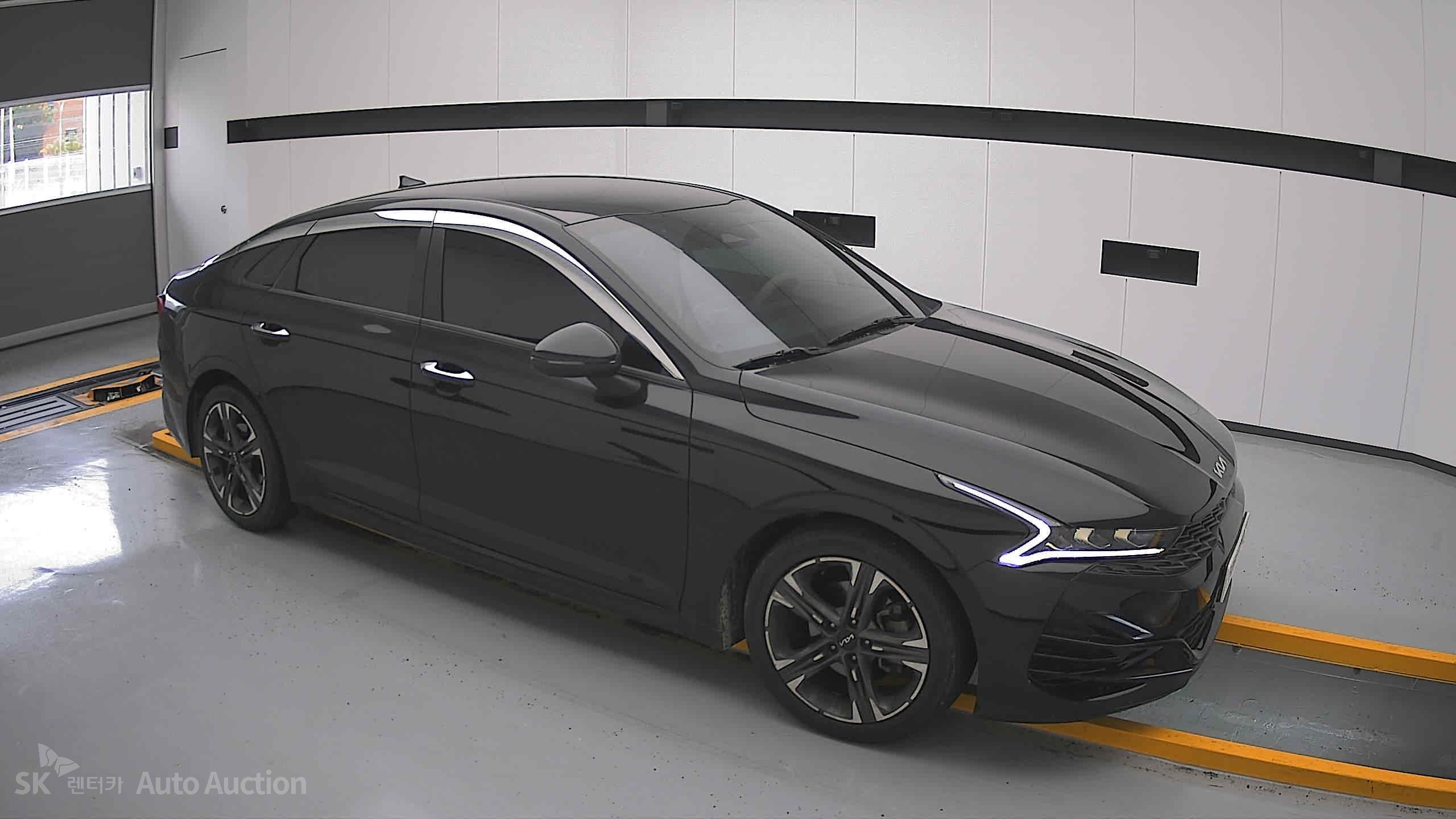 2022 - kia k5