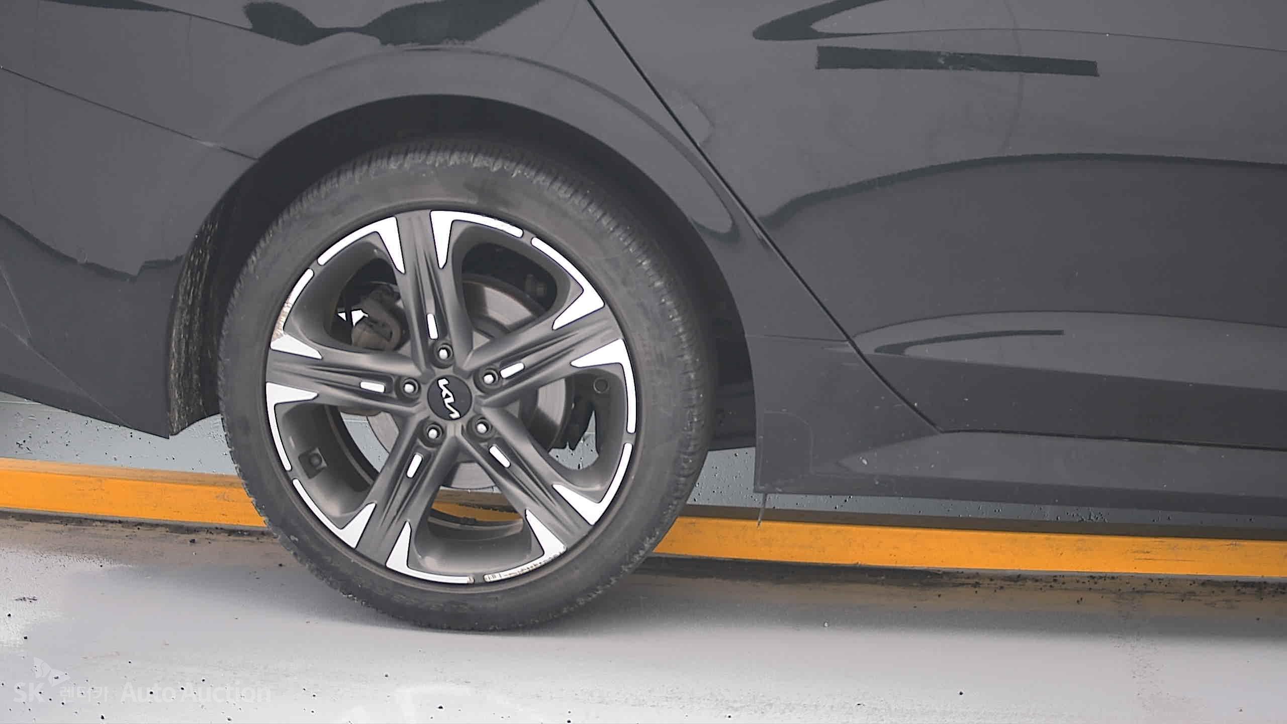 2022 - kia k5