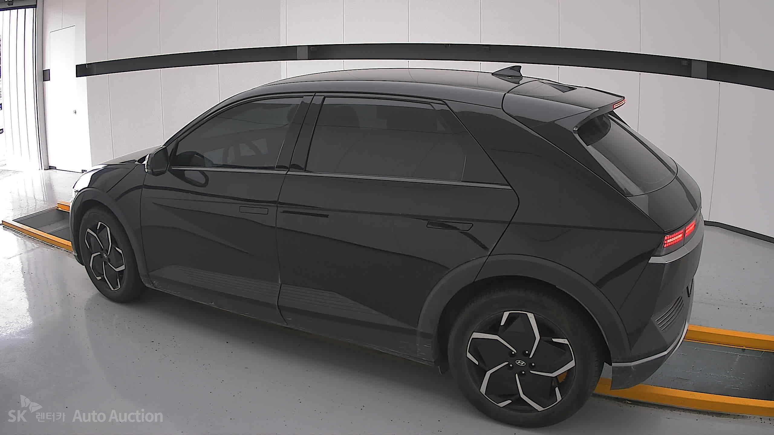 2022 - hyundai ioniq