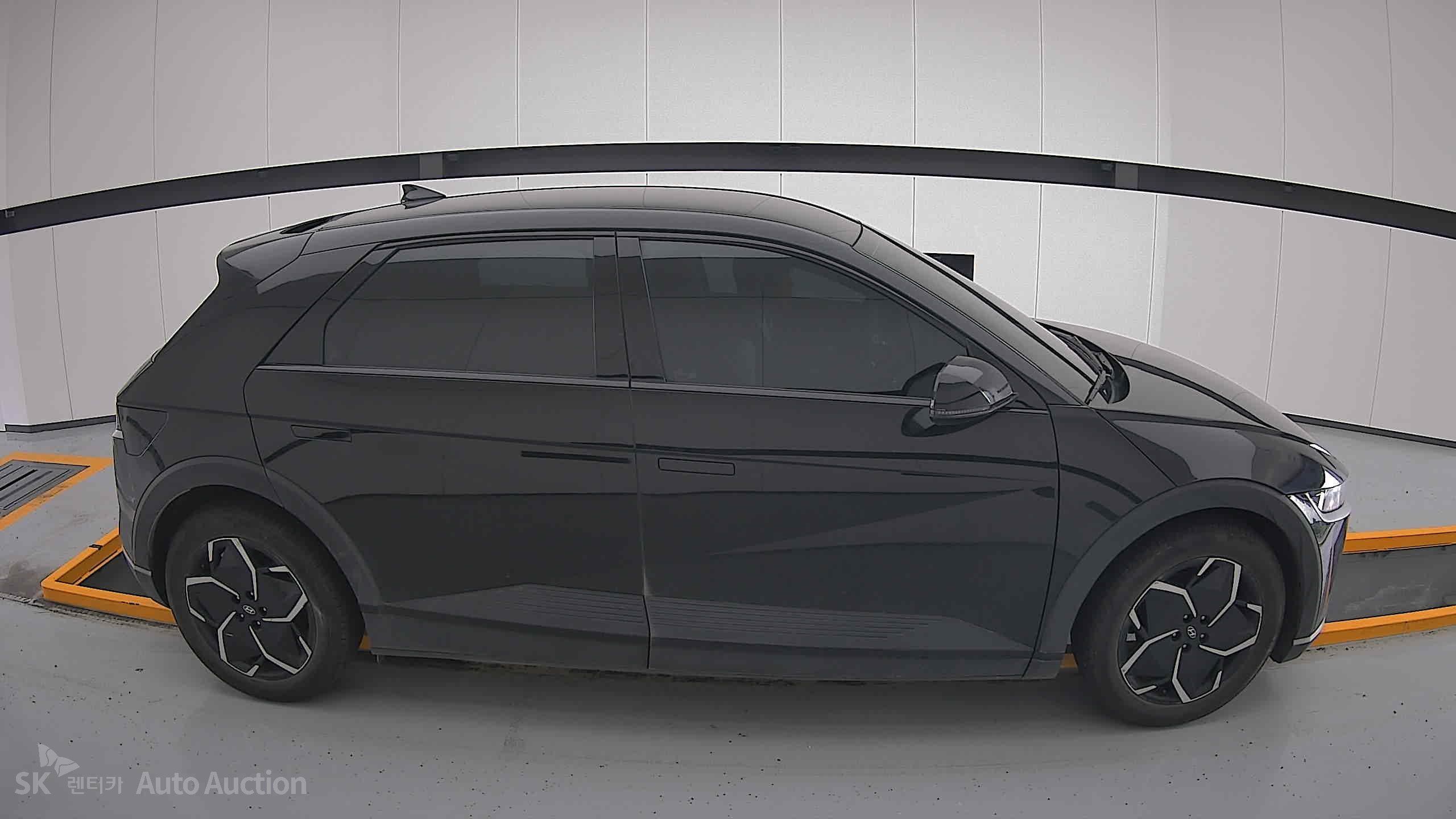 2022 - hyundai ioniq