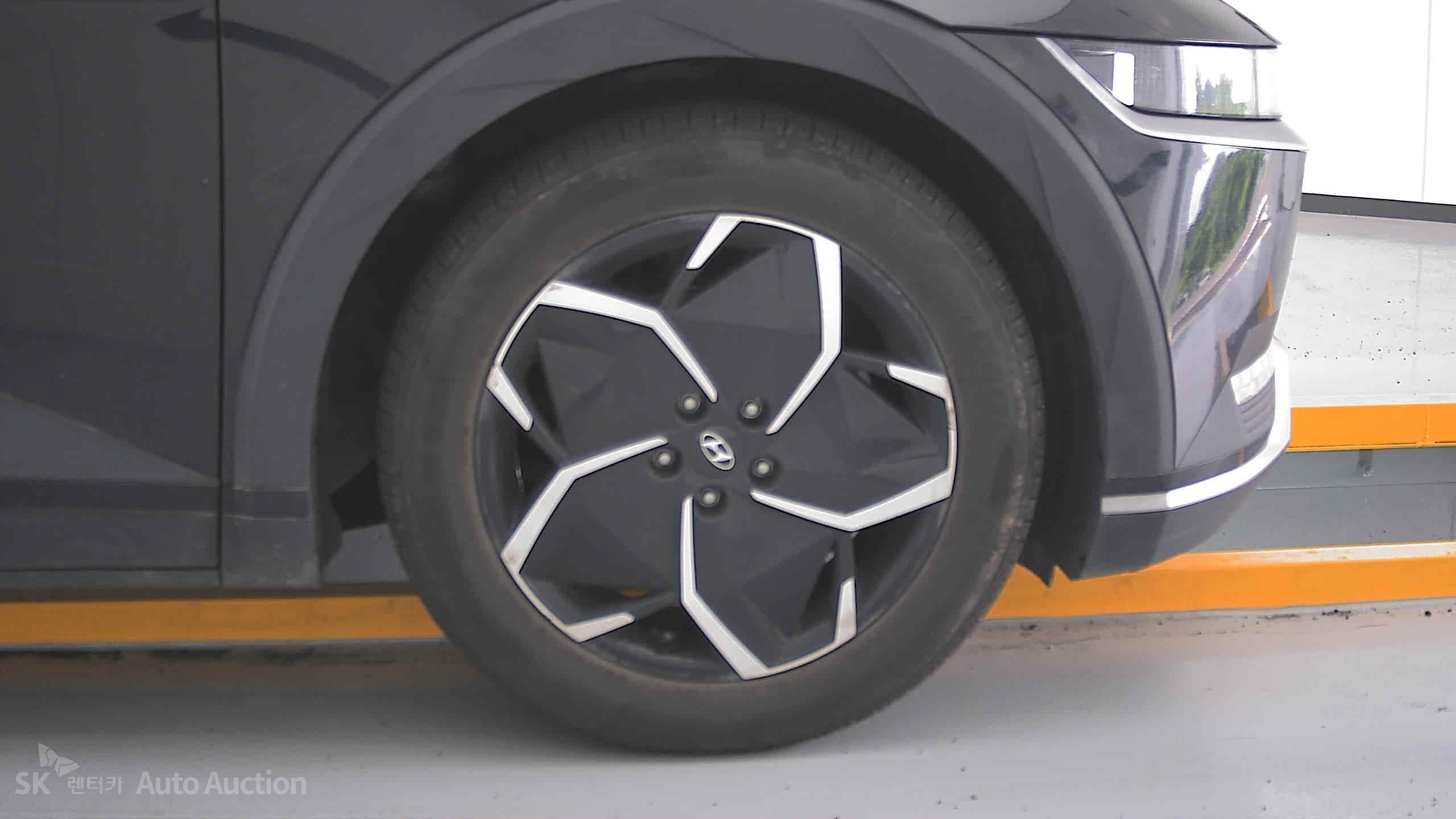 2022 - hyundai ioniq
