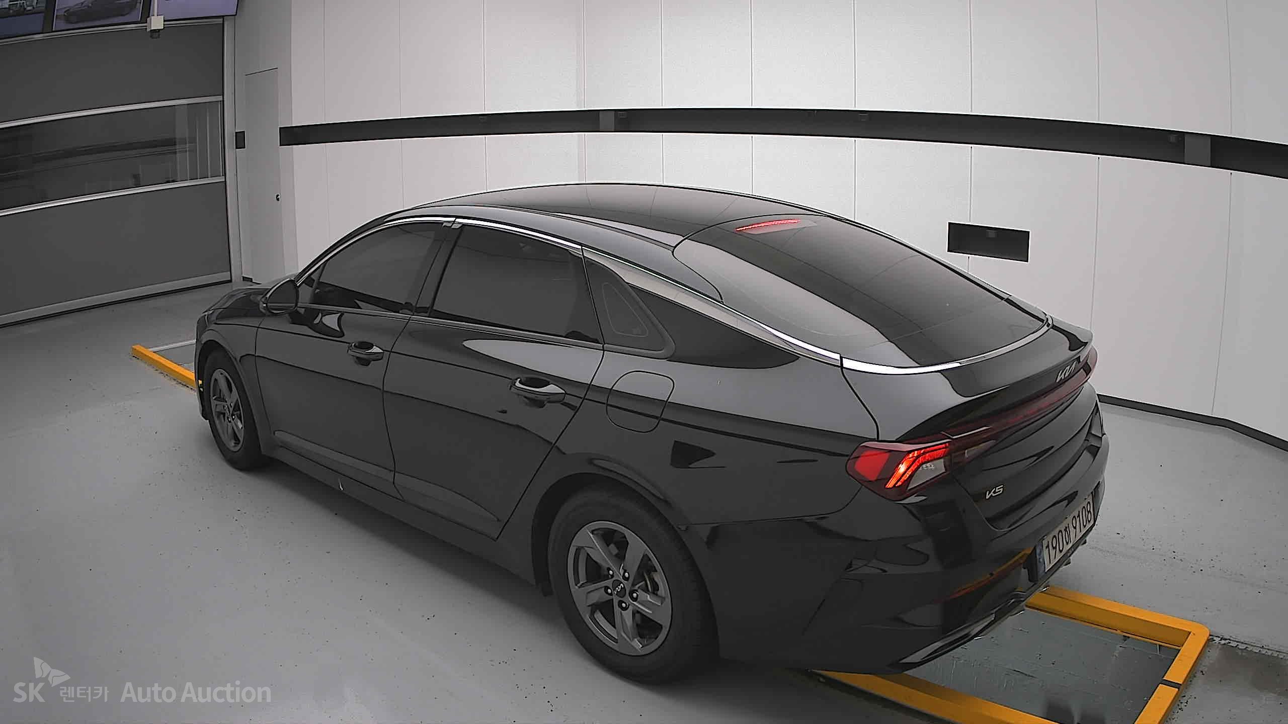 2023 - kia k5