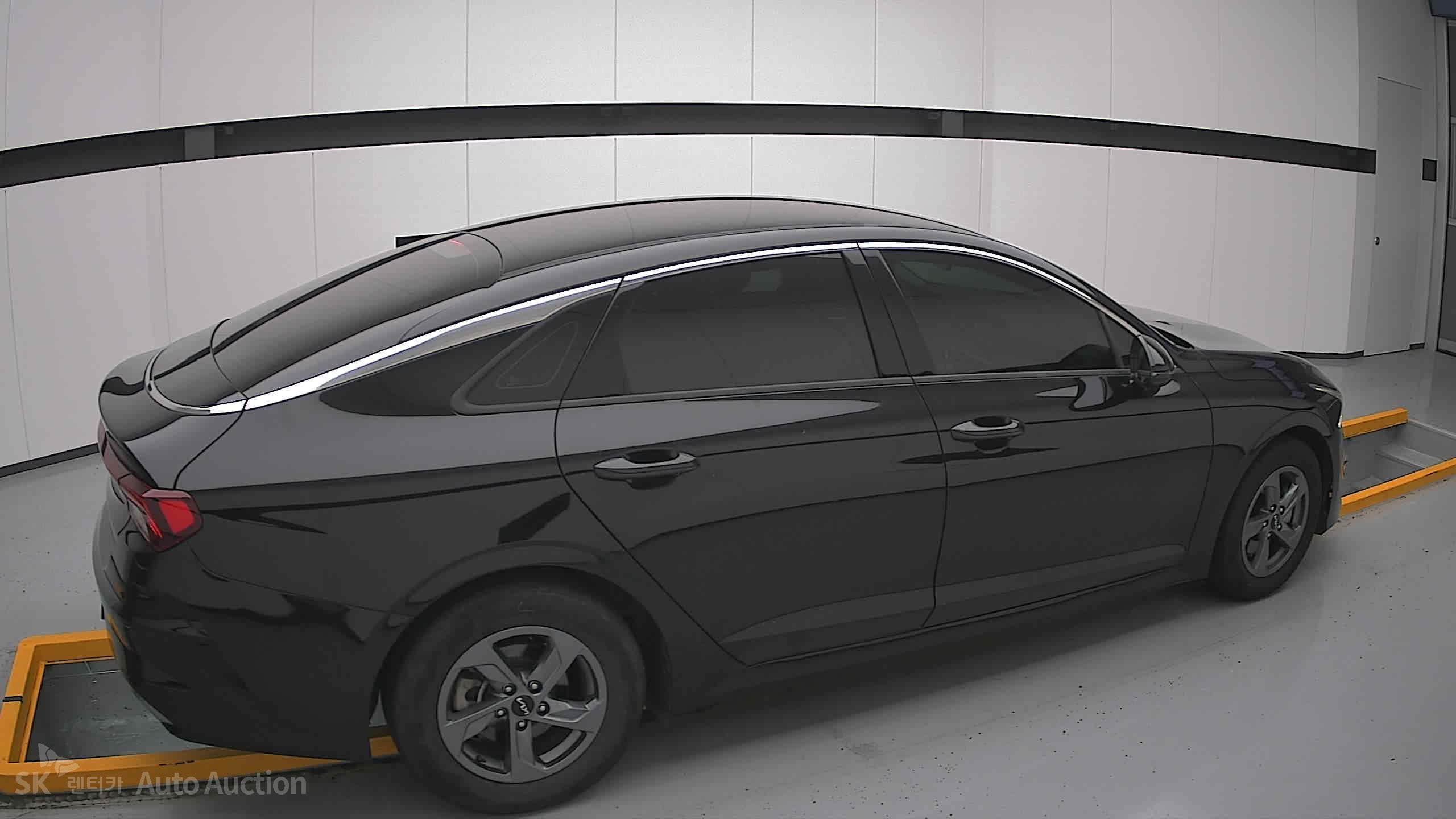2023 - kia k5