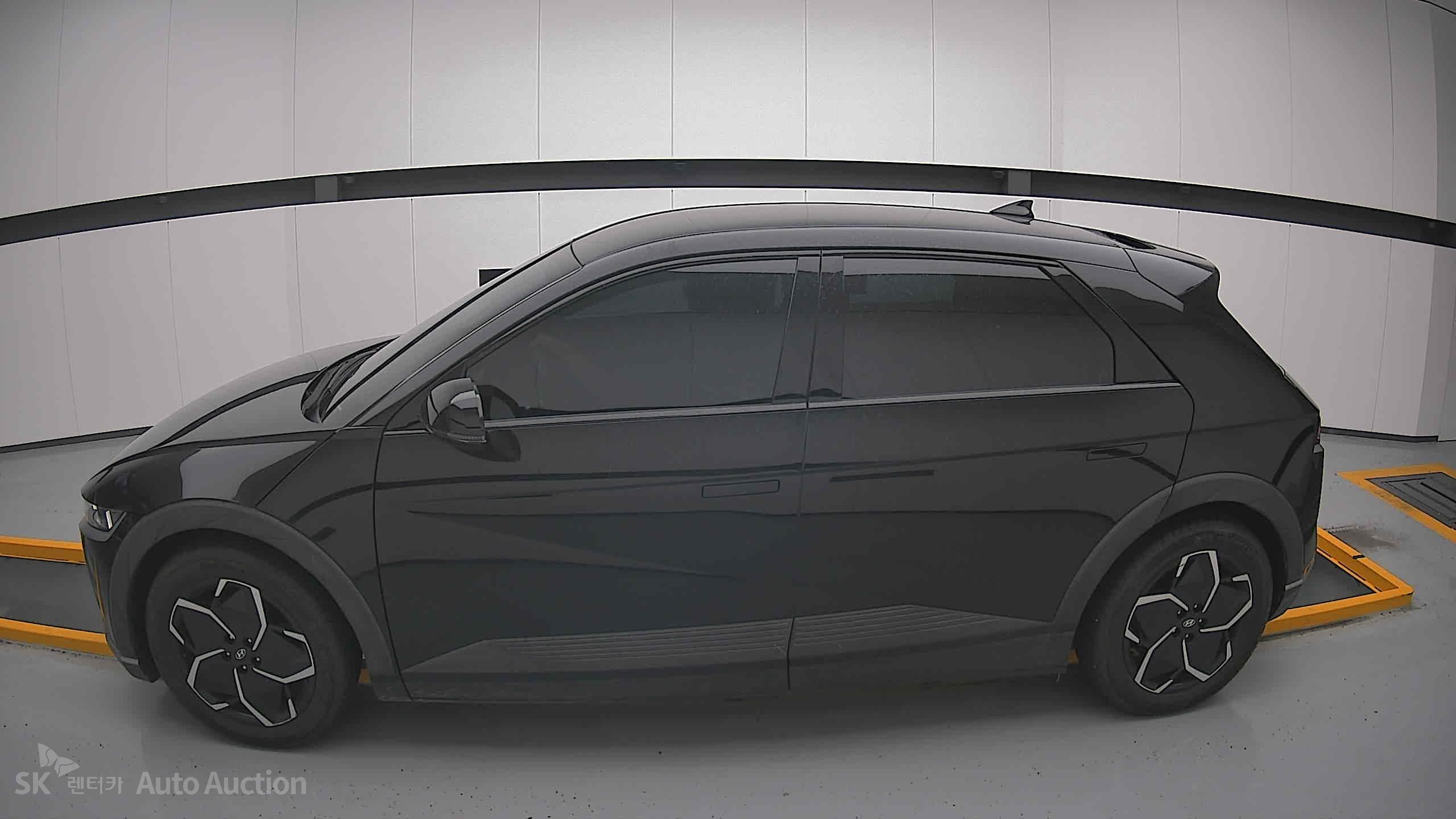 2022 - hyundai ioniq