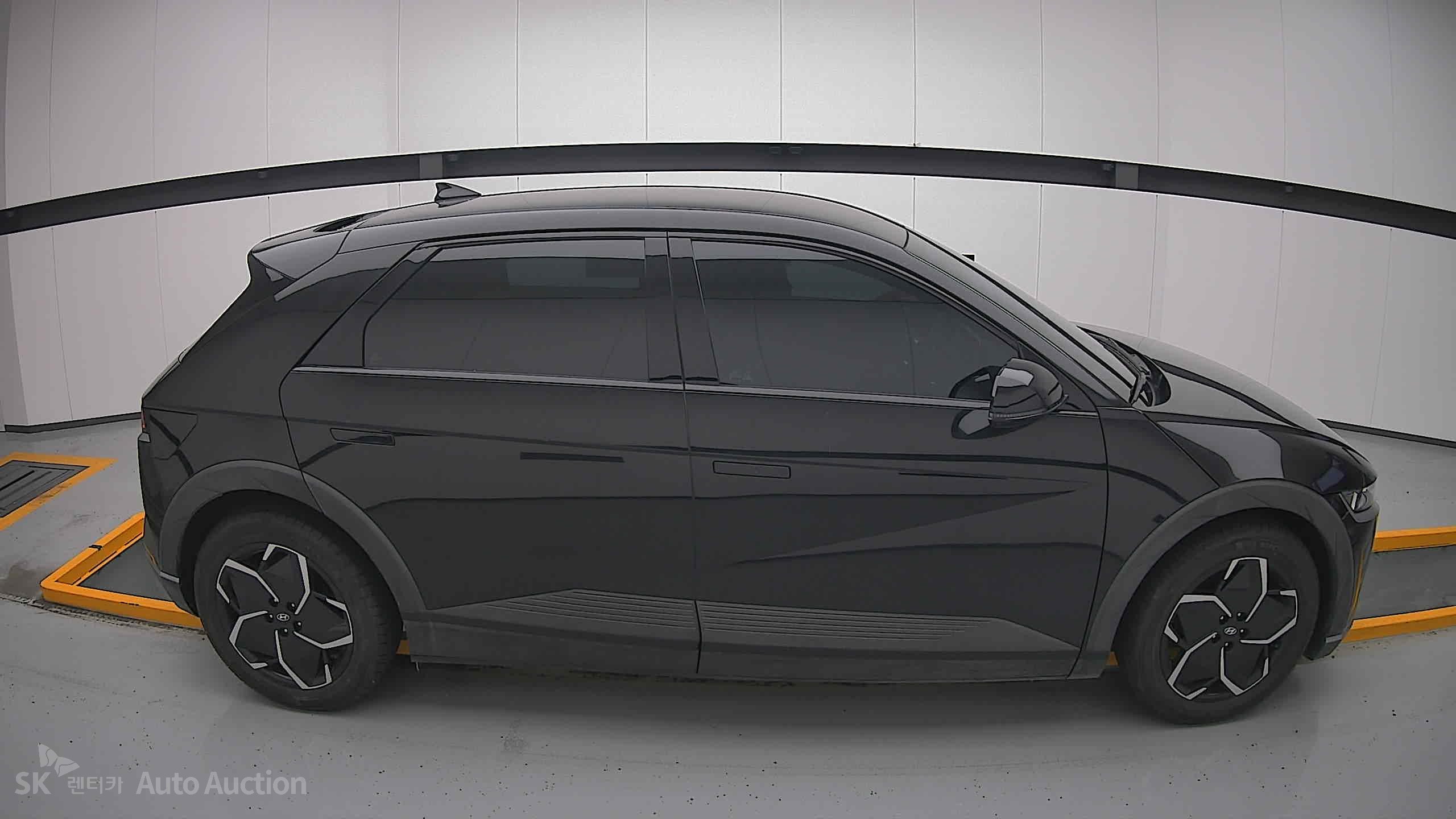 2022 - hyundai ioniq
