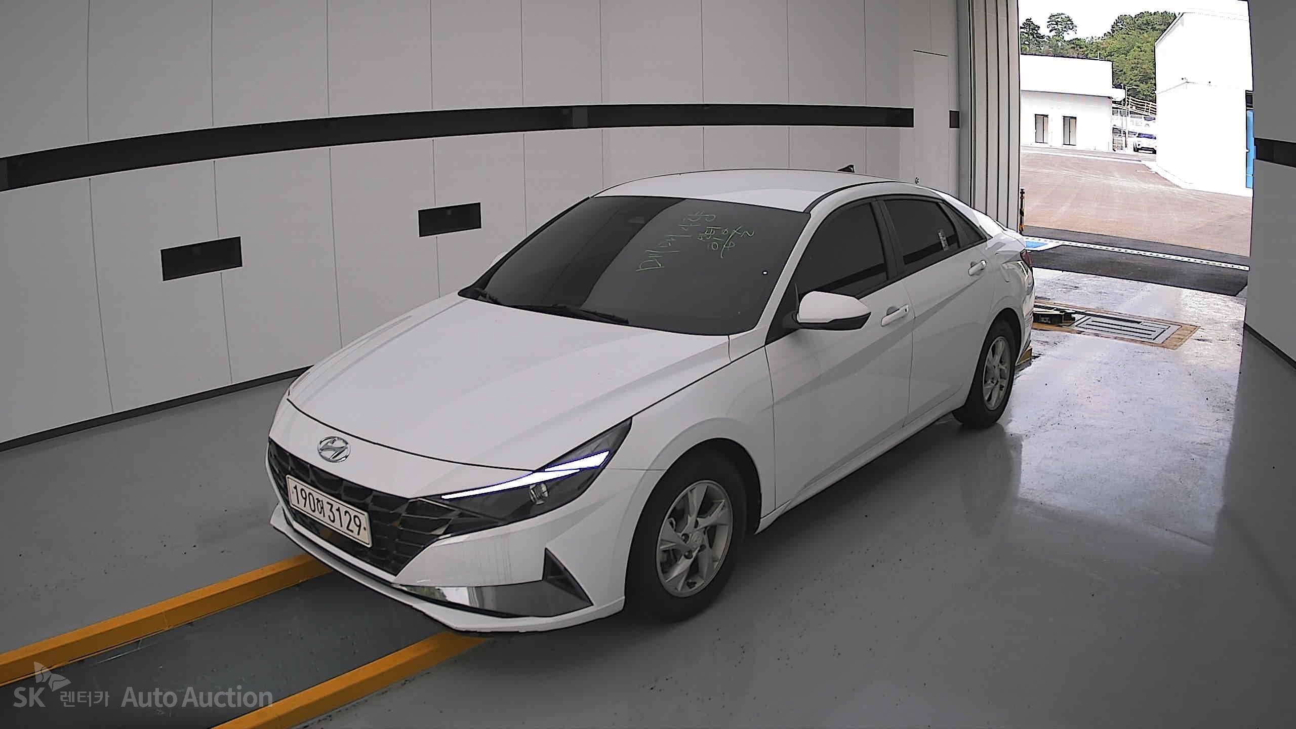 2022 - hyundai avante