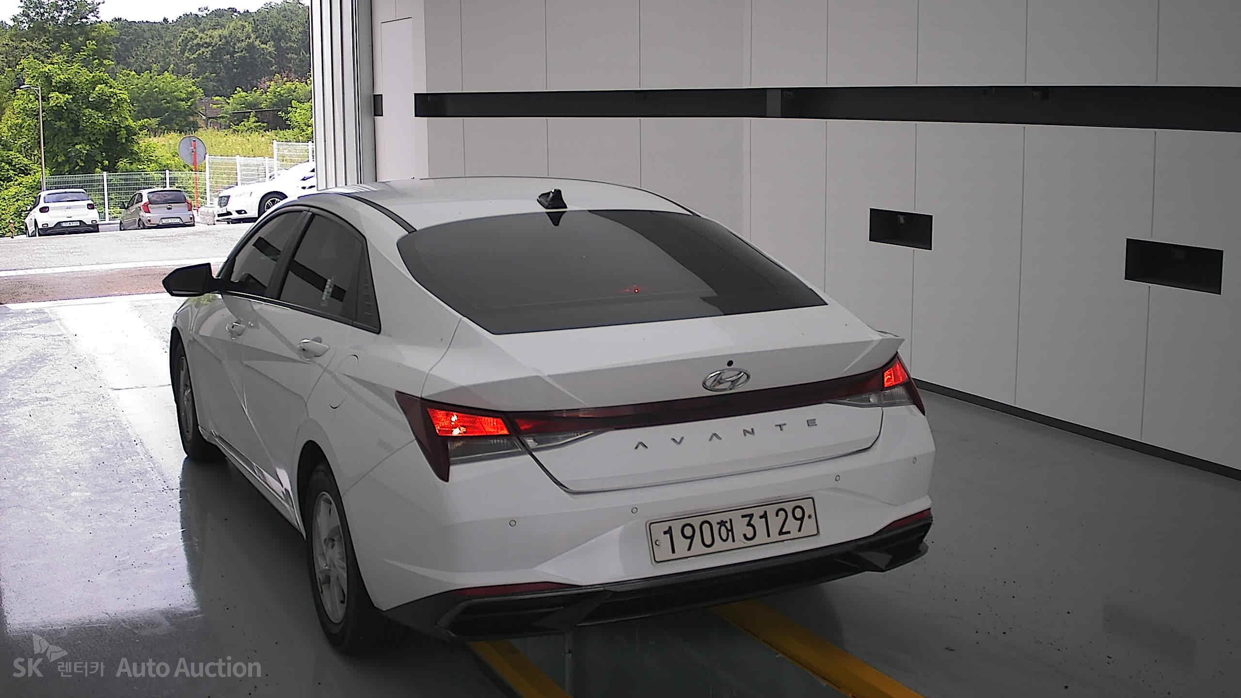 2022 - hyundai avante