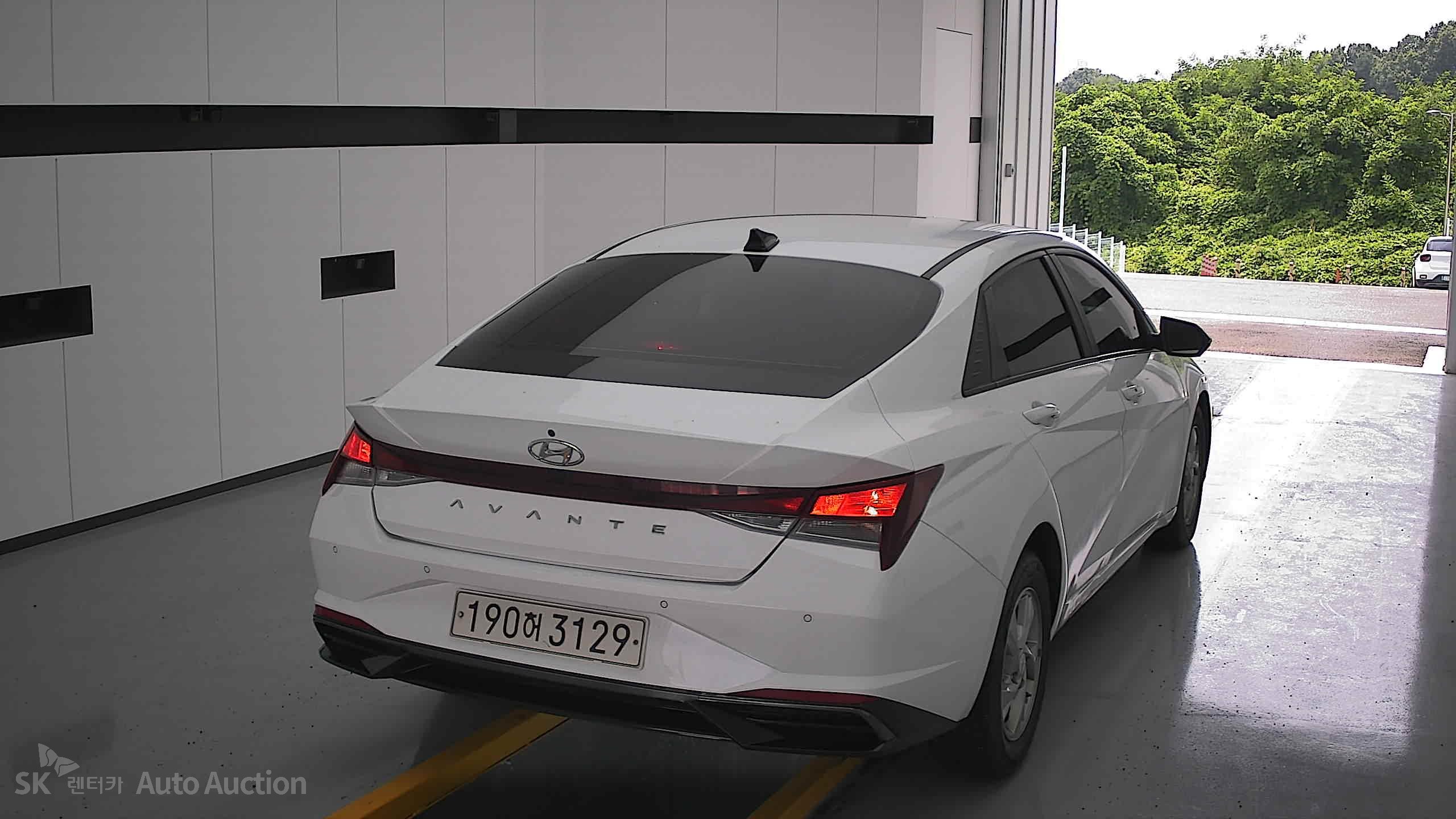 2022 - hyundai avante