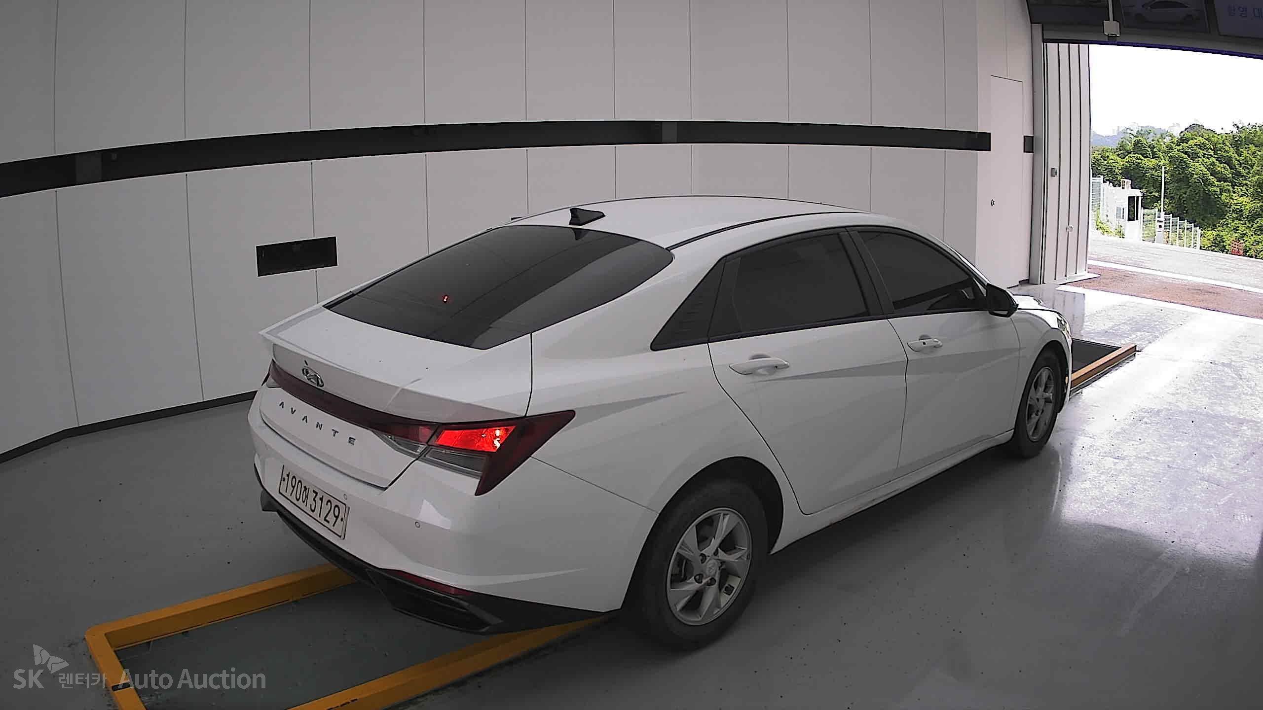 2022 - hyundai avante
