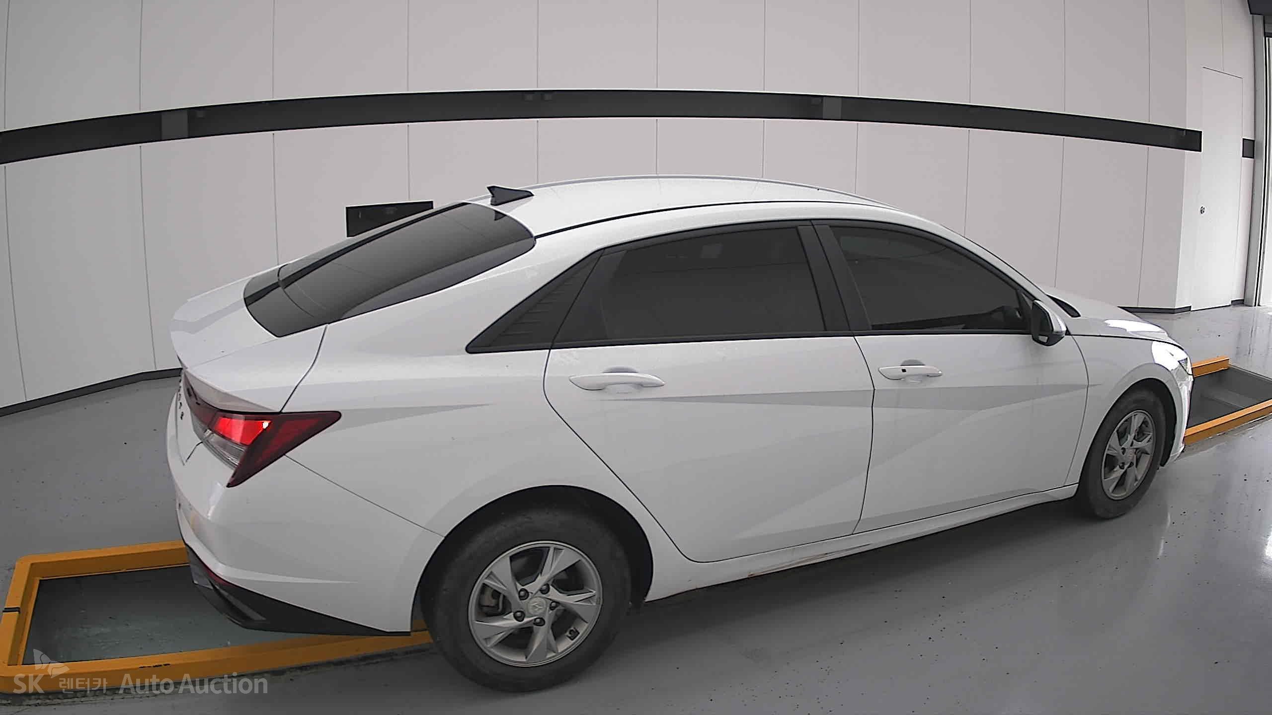 2022 - hyundai avante