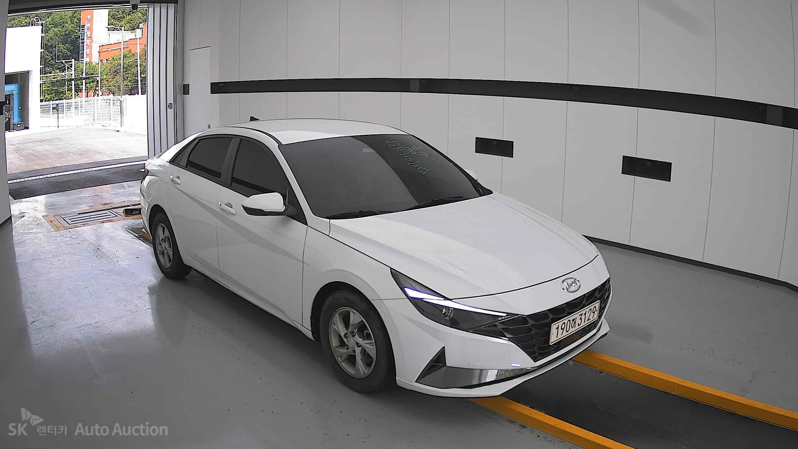 2022 - hyundai avante