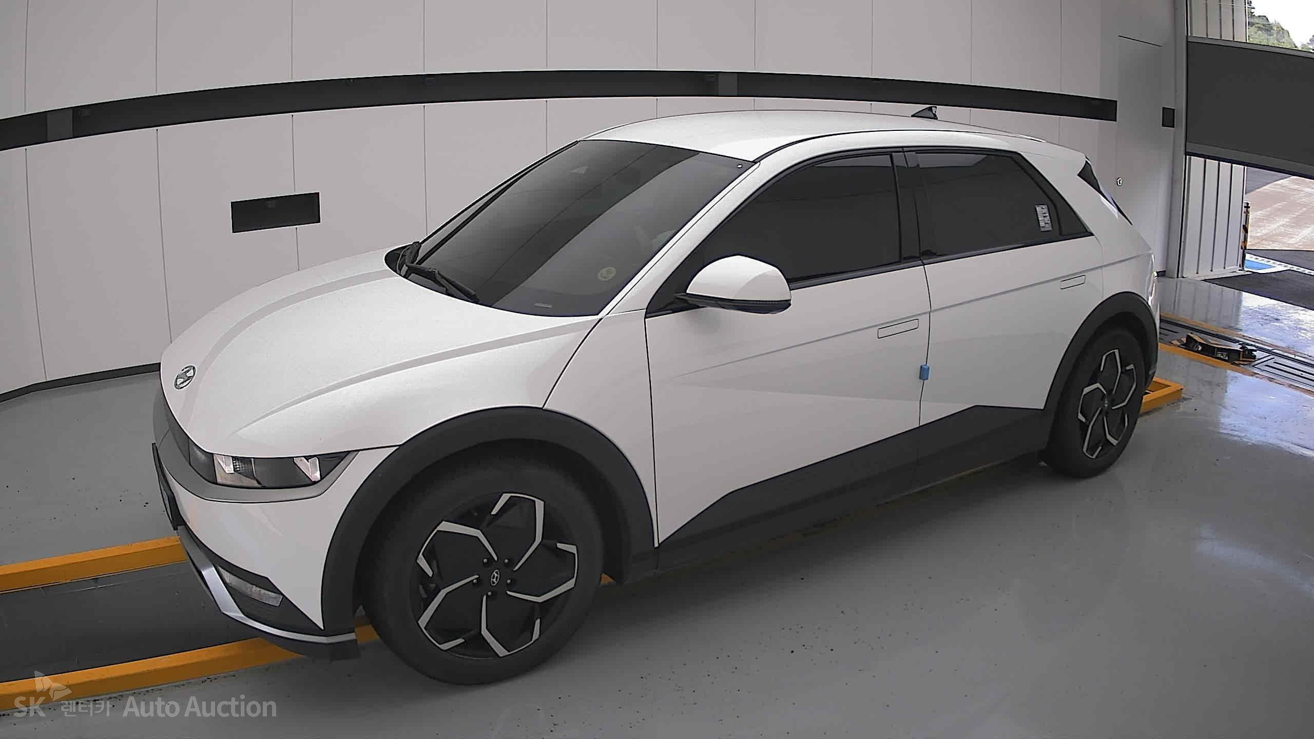 2022 - hyundai ioniq