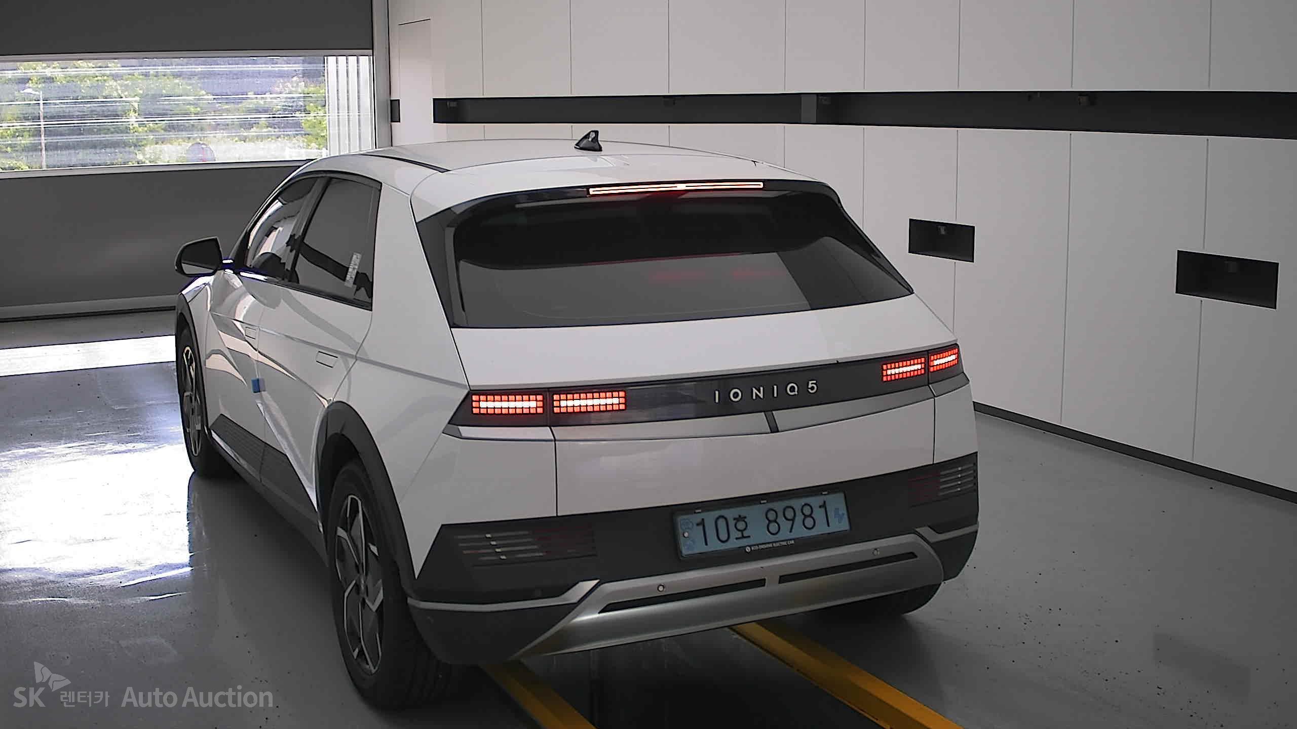2022 - hyundai ioniq