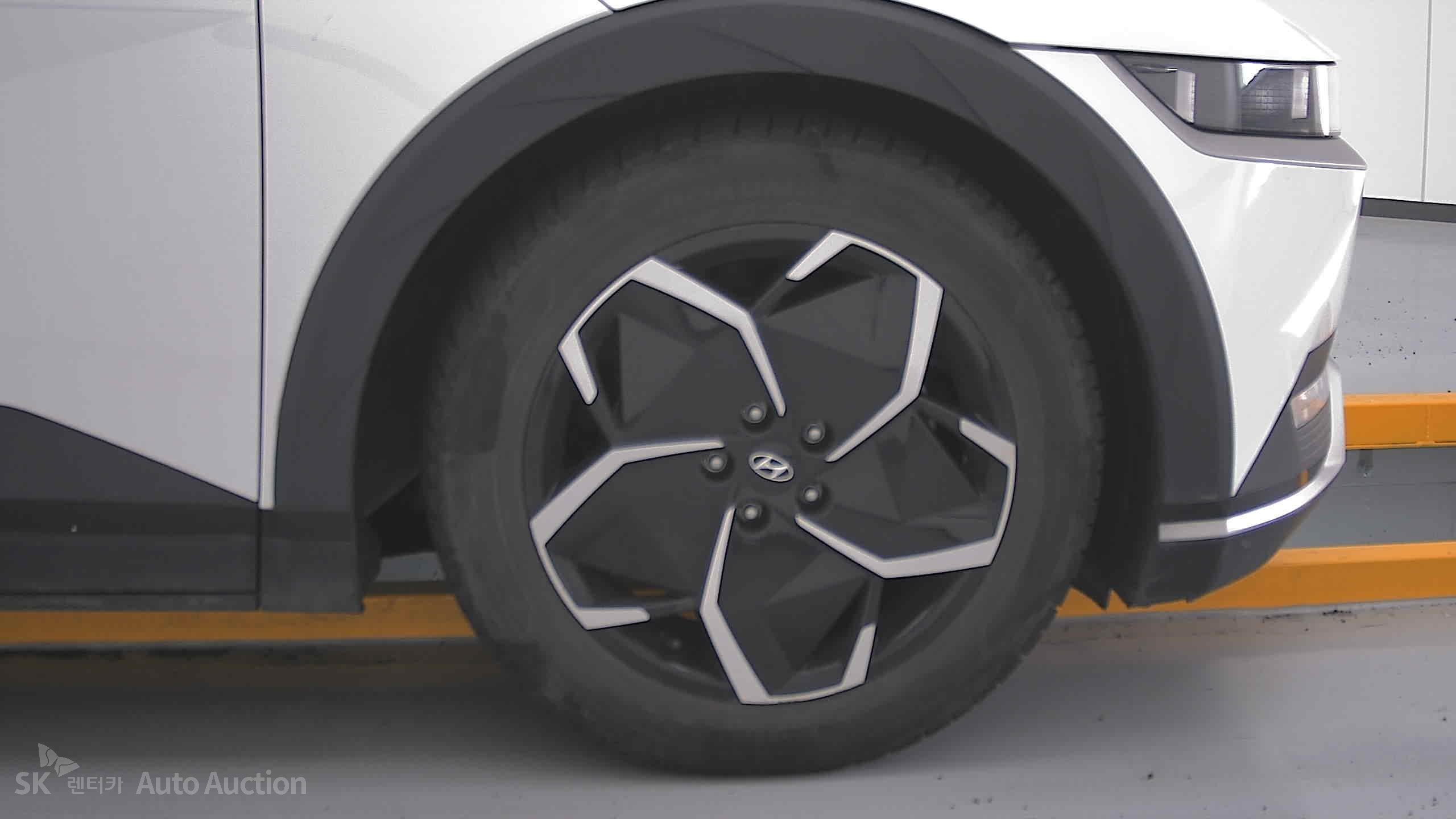 2022 - hyundai ioniq