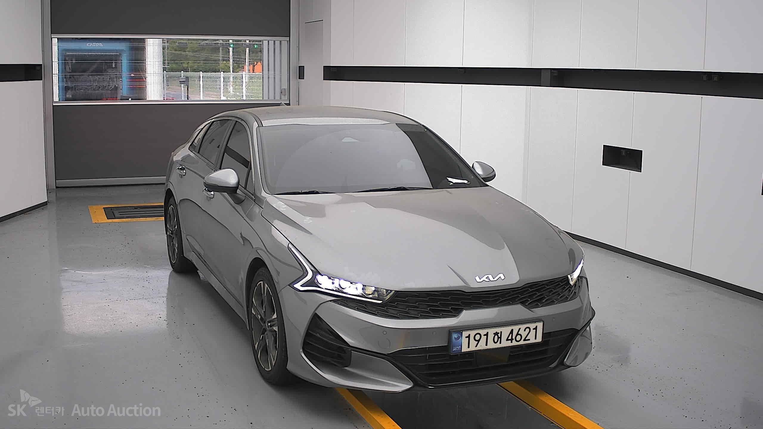2022 - kia k5